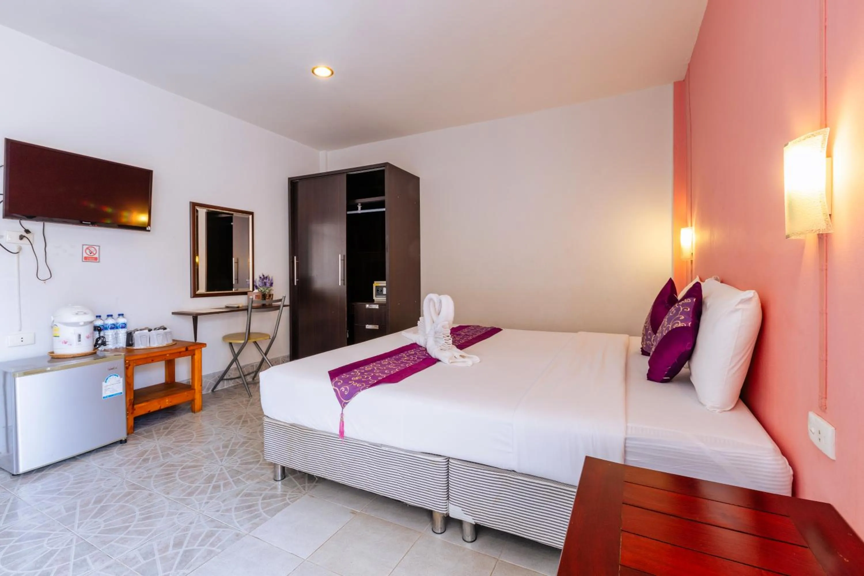 Bed in Hua Hin Star Hotel