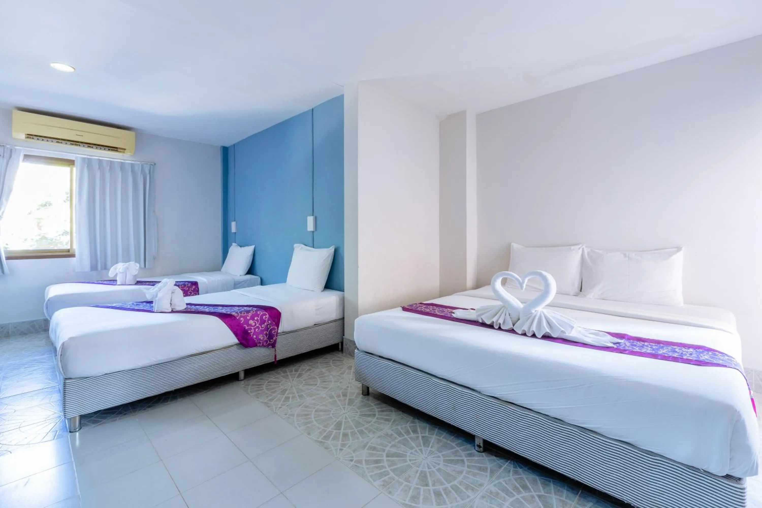 Bed in Hua Hin Star Hotel