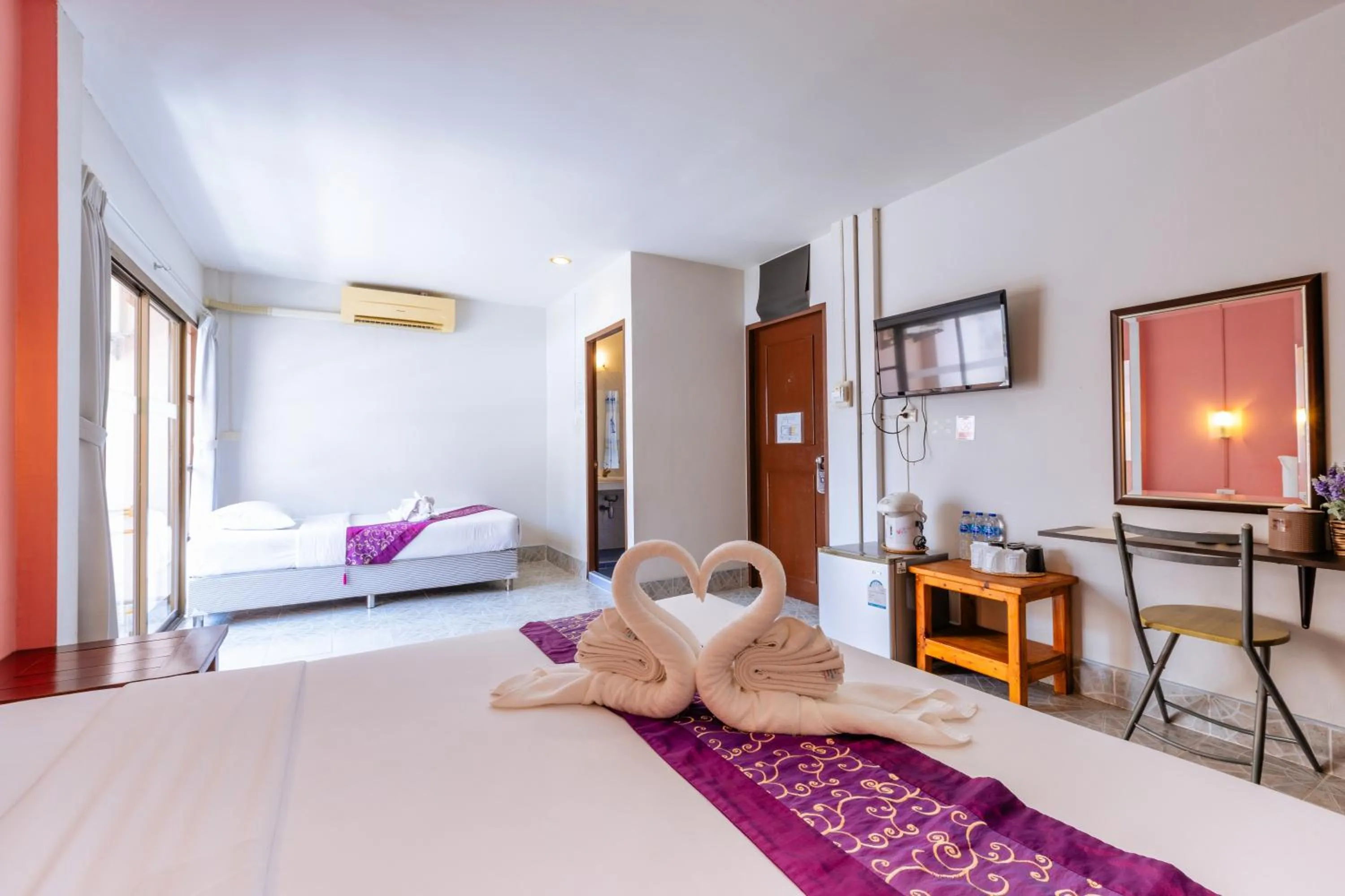 Bed in Hua Hin Star Hotel