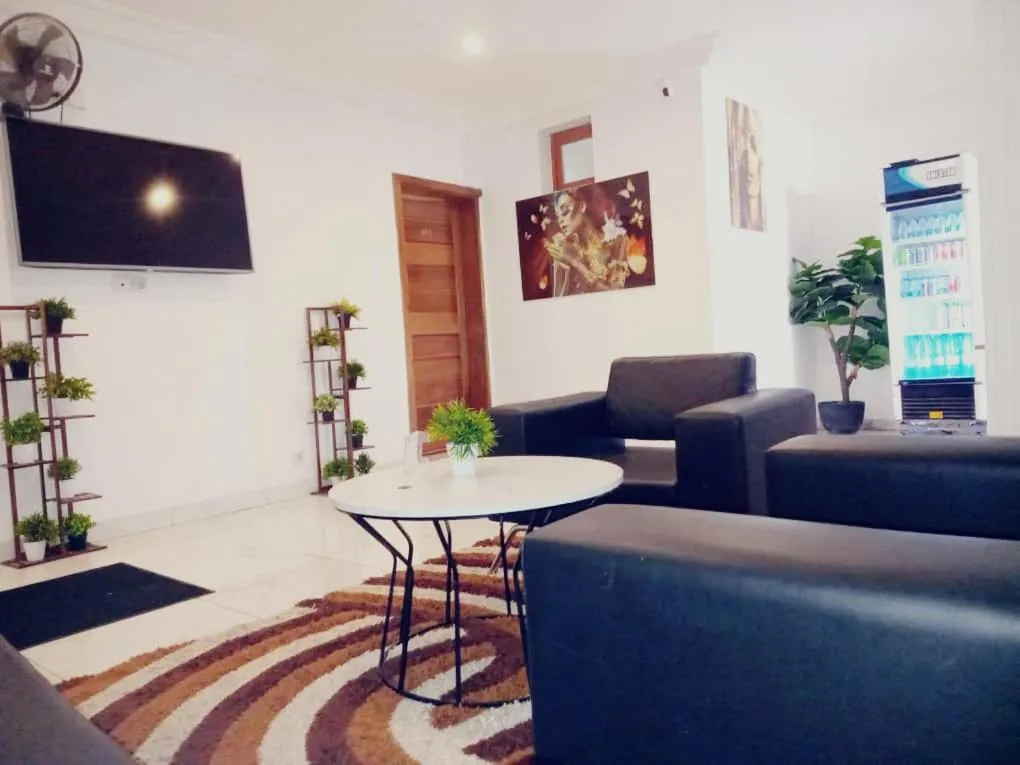 Communal lounge/ TV room in Bi-Hotel 1