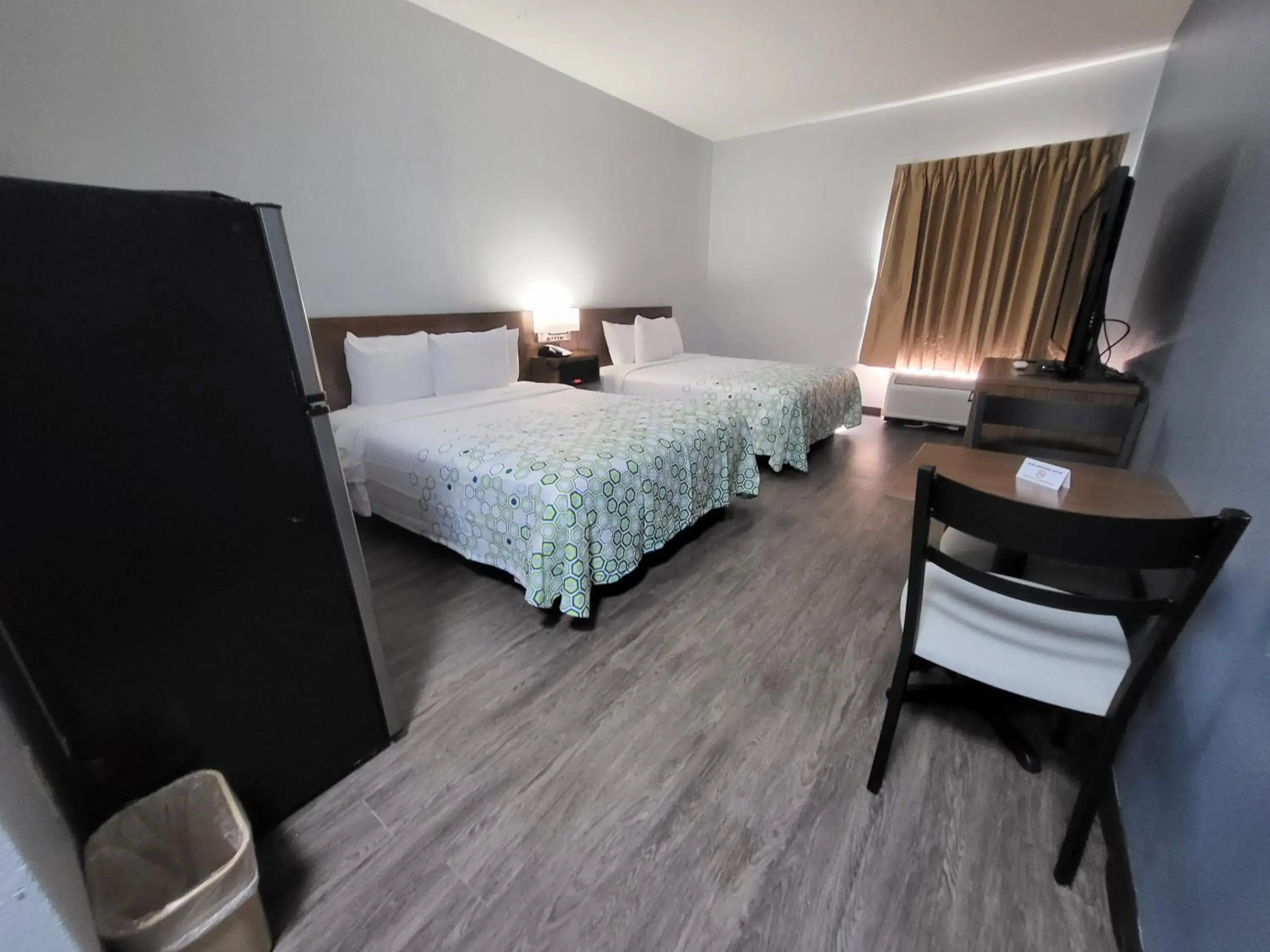 Studio Room with Two Queen Beds Non-Smoking in HomeTowne Studios by Red Roof Prattville Studio Room with Two Queen Beds Non-Smoking in HomeTowne Studios by Red Roof Prattville