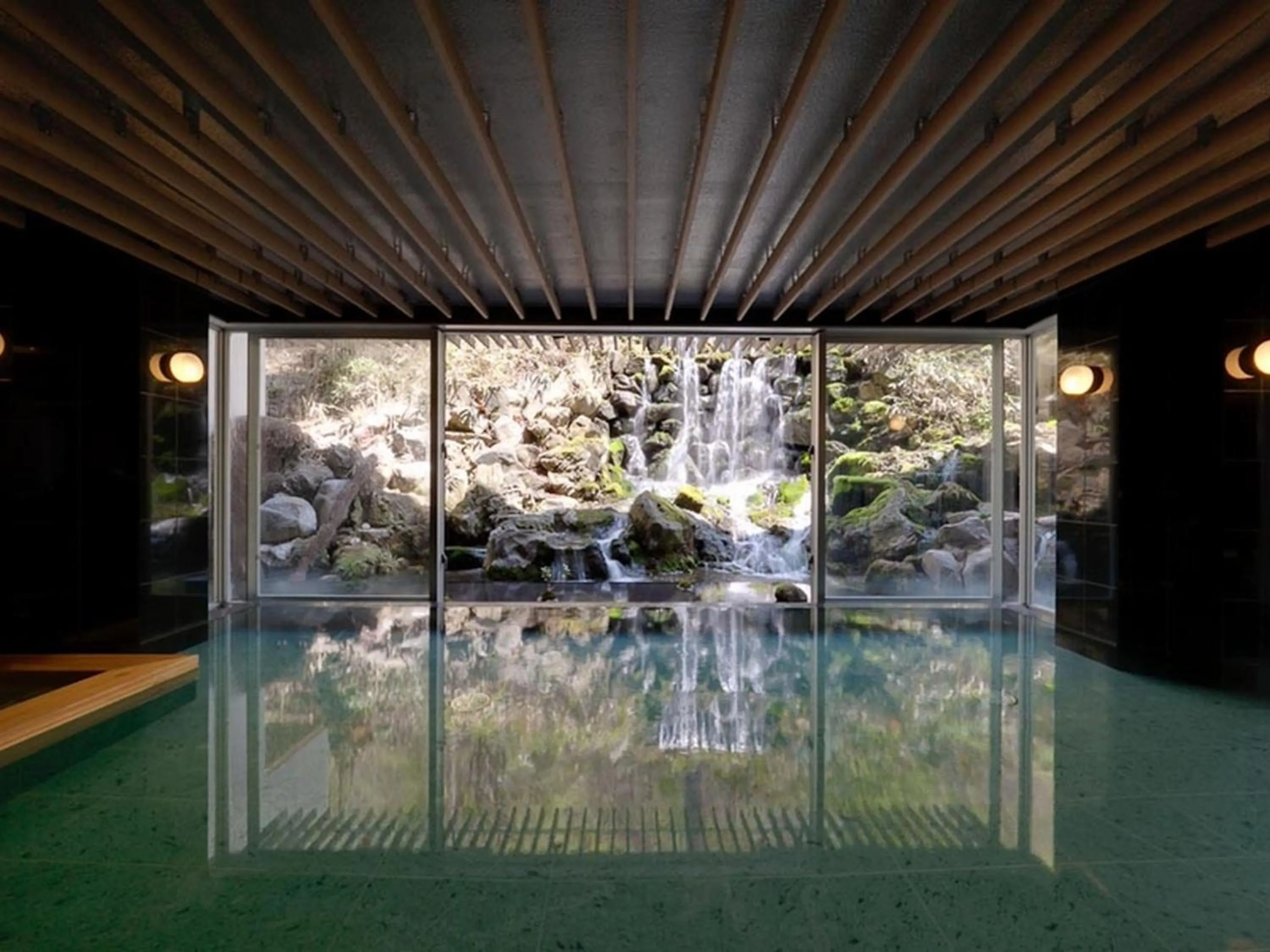 Hot Spring Bath in Tateshina Grand Hotel Takinoyu