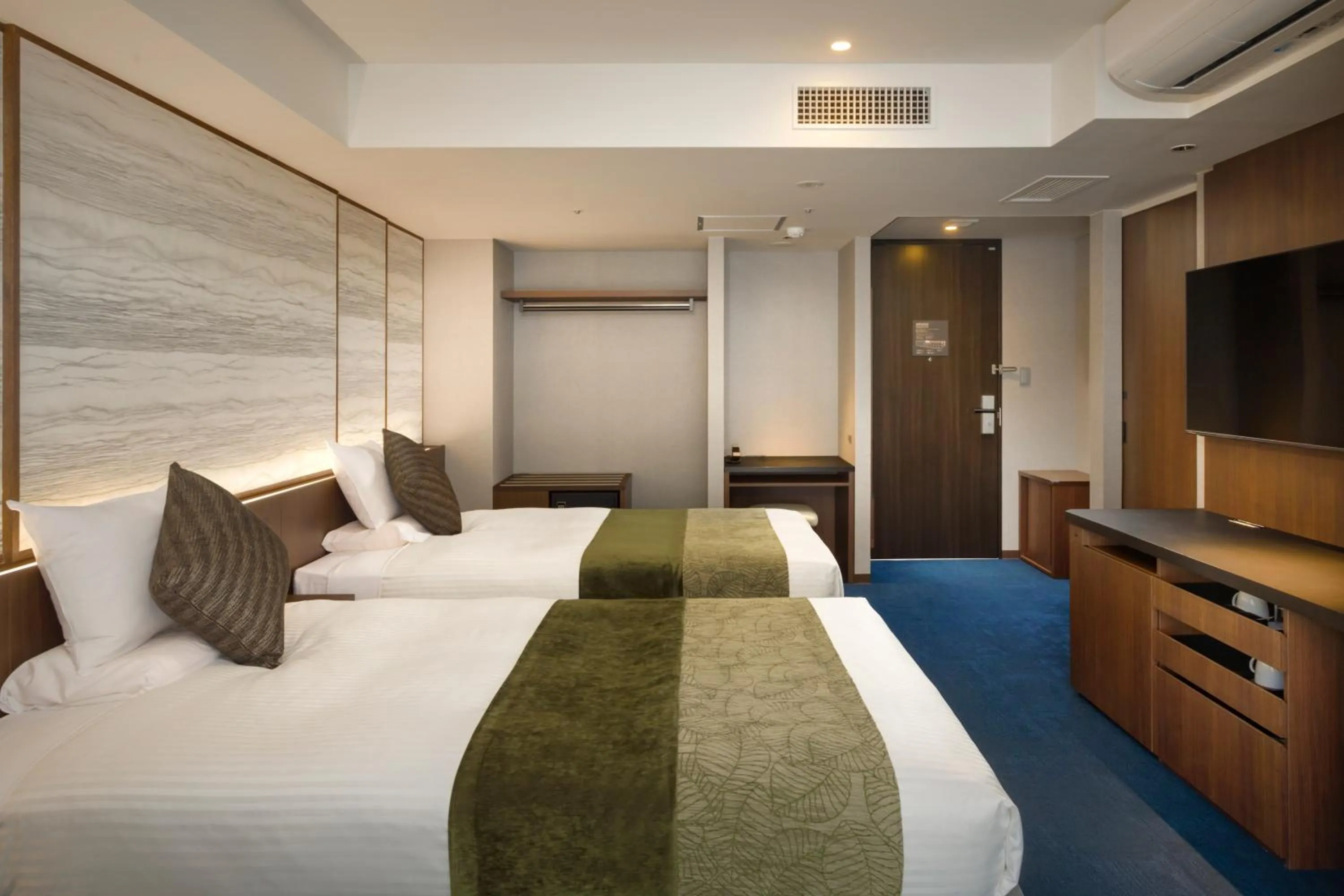 Photo of the whole room, Bed in Tateshina Grand Hotel Takinoyu