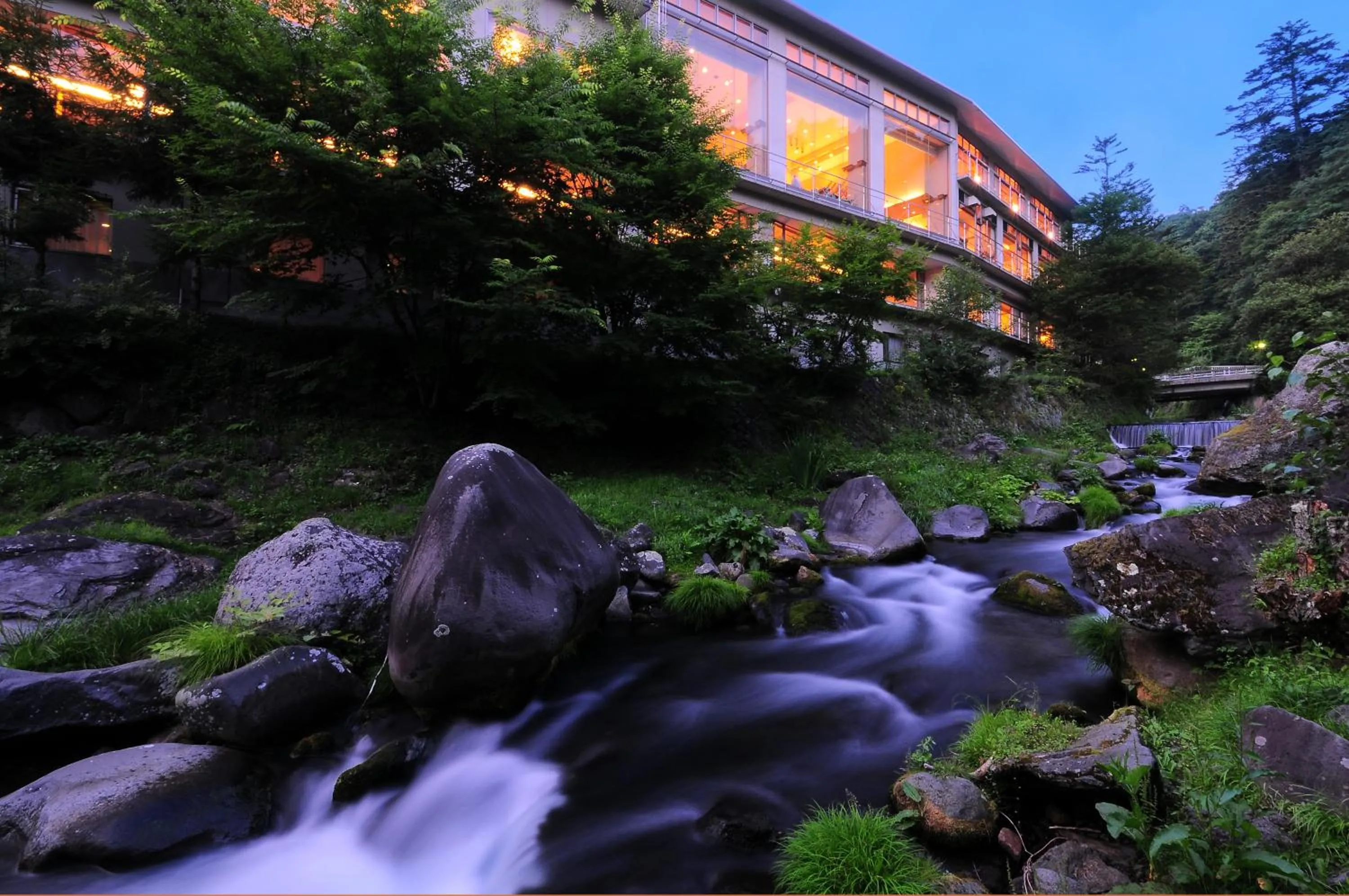 Facade/entrance in Tateshina Grand Hotel Takinoyu