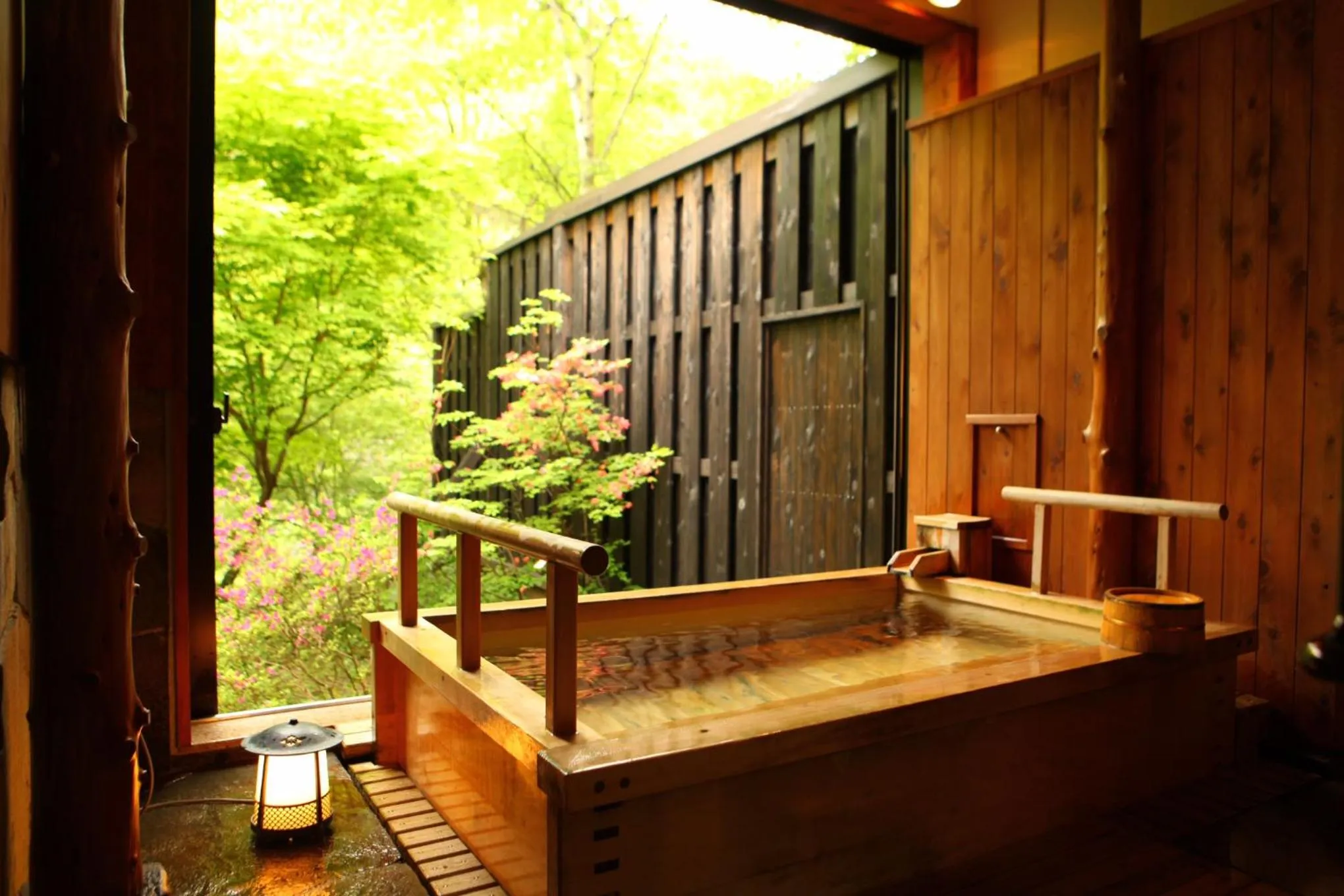 Open Air Bath in Tateshina Grand Hotel Takinoyu