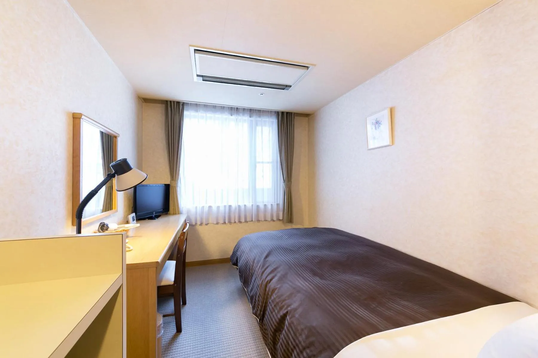 Photo of the whole room, Bed in Tateshina Grand Hotel Takinoyu