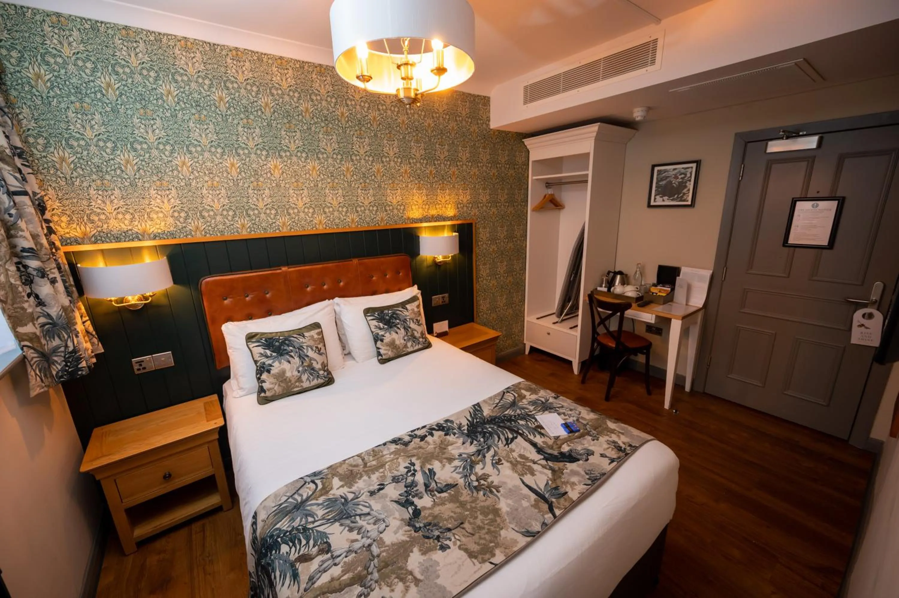 Bed in Riverside Hotel by Chef & Brewer Collection