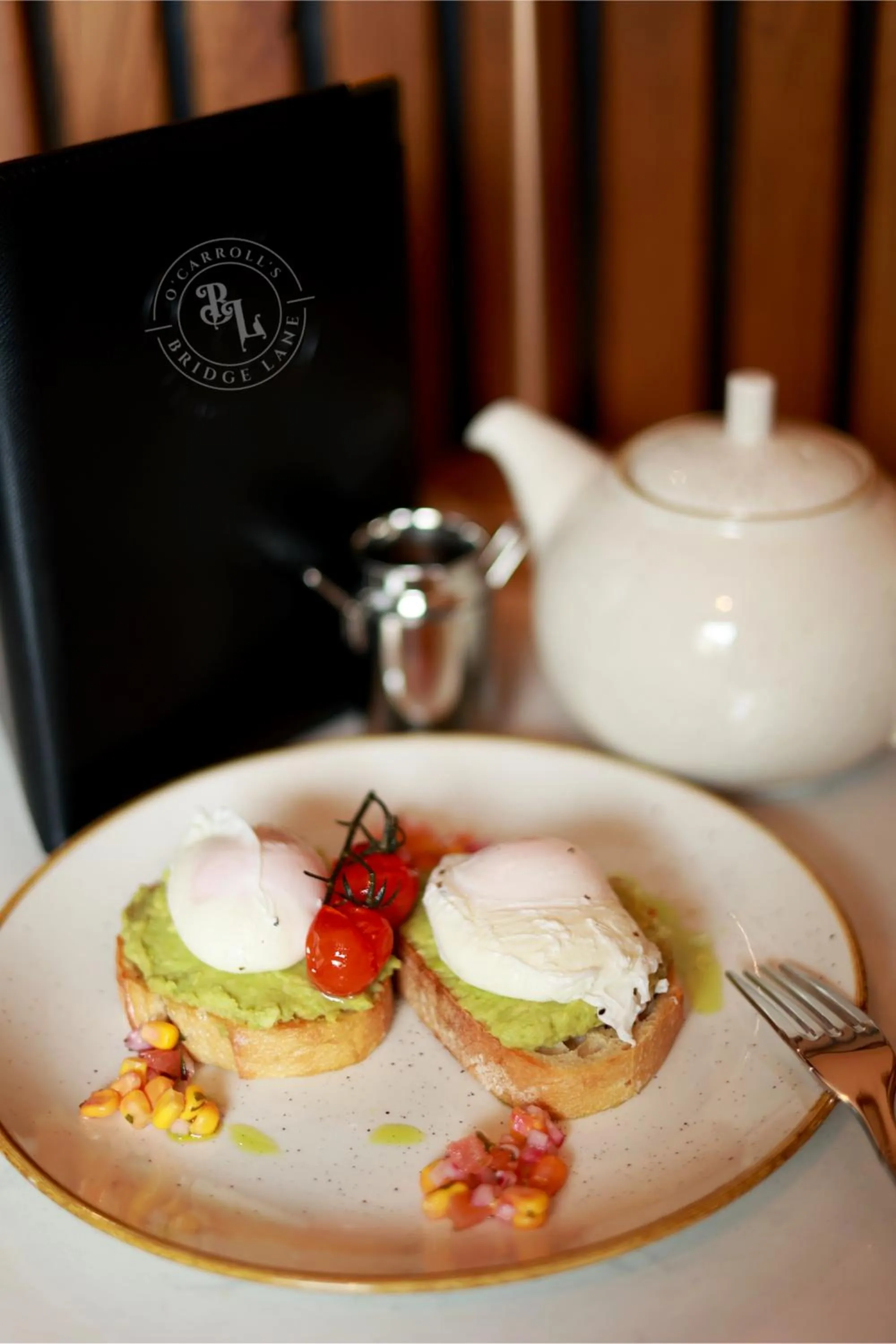 Lounge or bar in The James Hotel