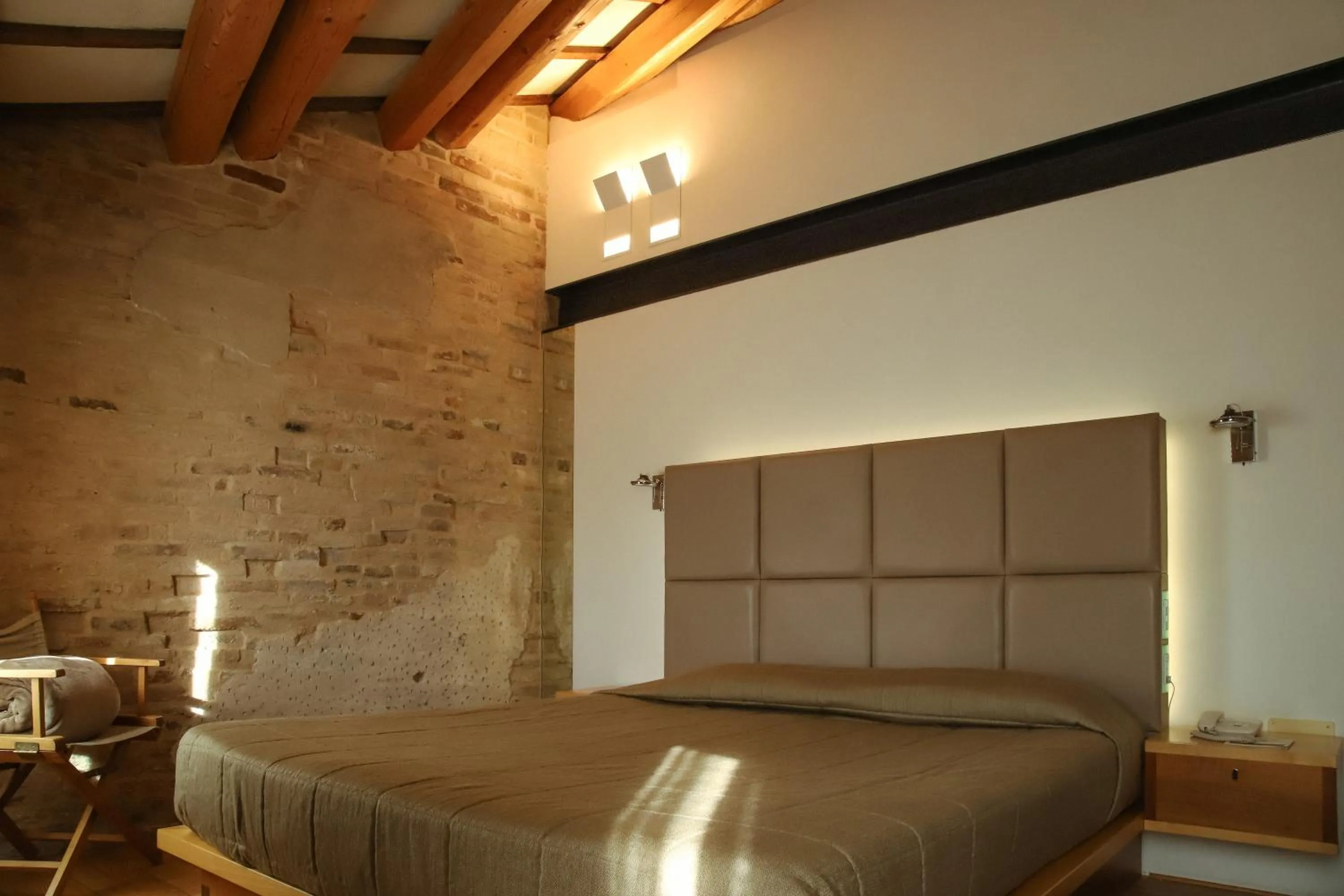 Bed in Locanda Ponte Dante