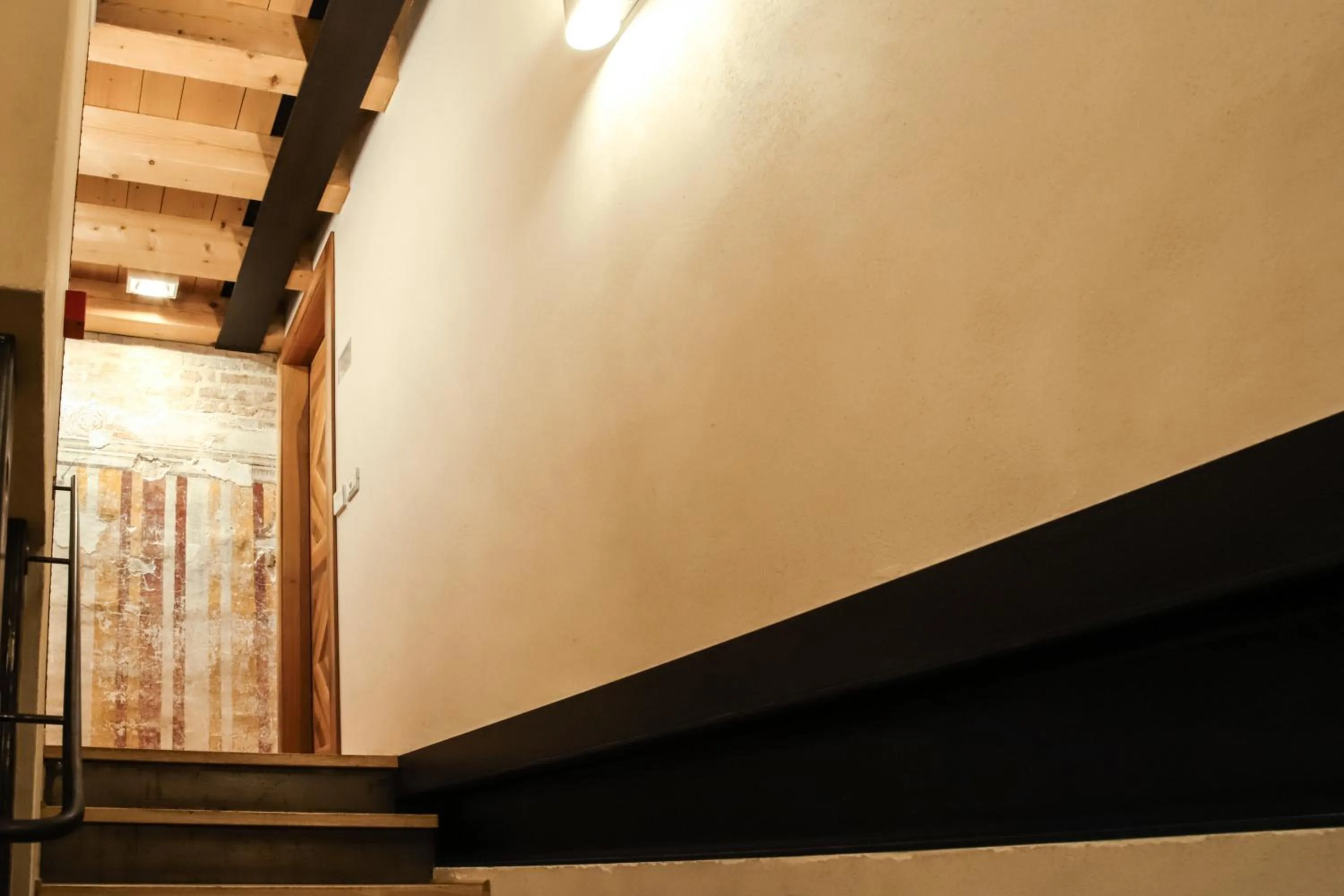 Decorative detail in Locanda Ponte Dante