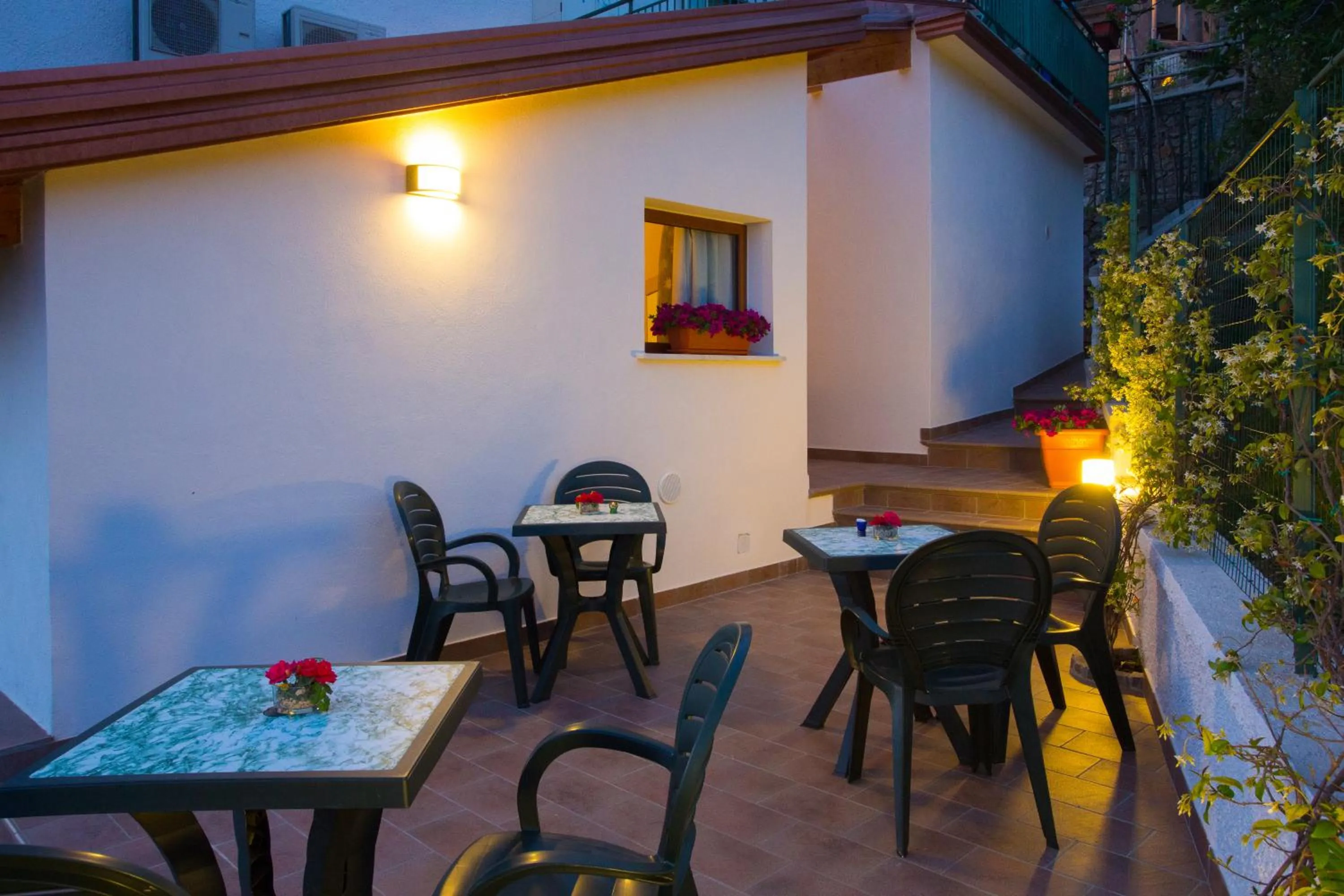 Restaurant/places to eat in BB Santalucia