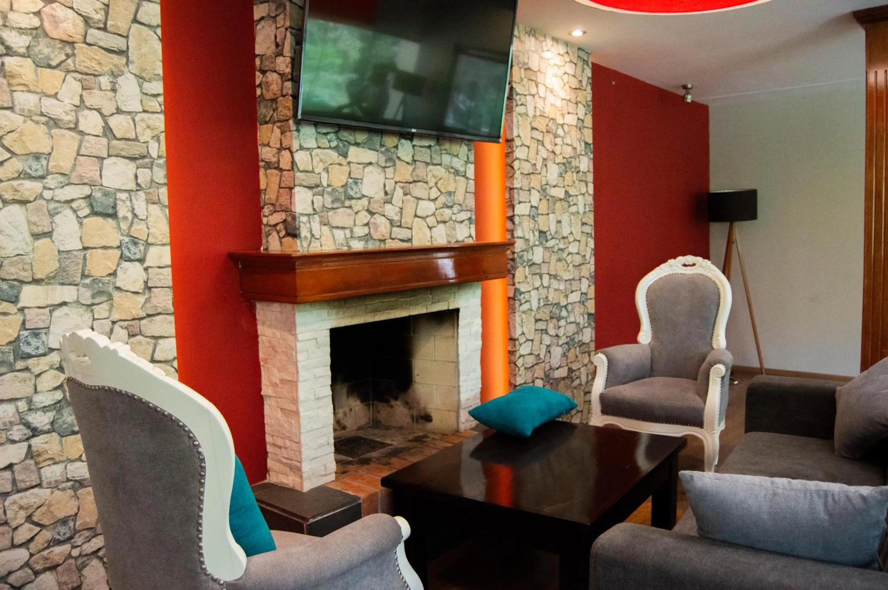 Communal lounge/ TV room in Santuario Machupicchu