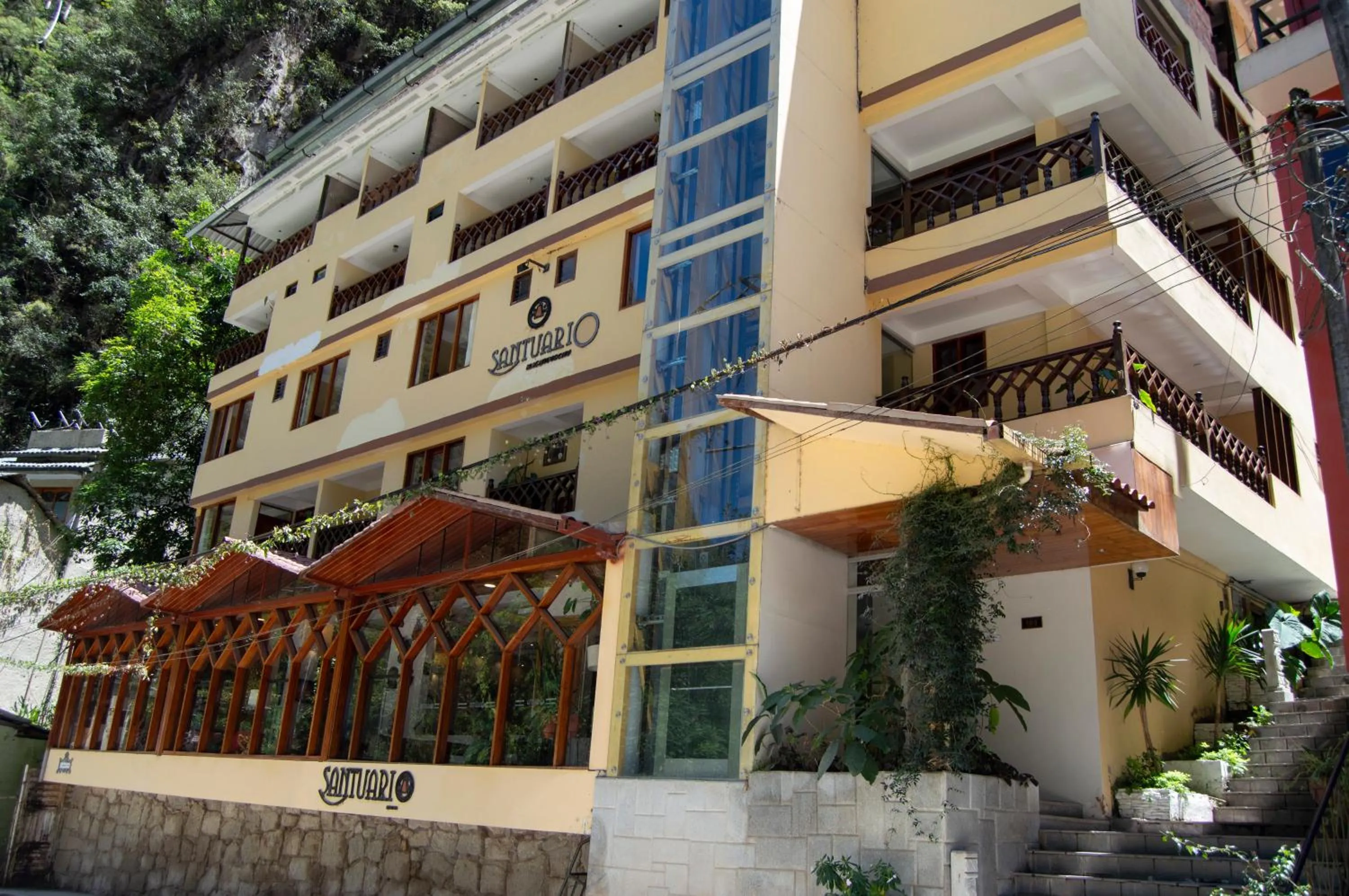 Property building in Santuario Machupicchu