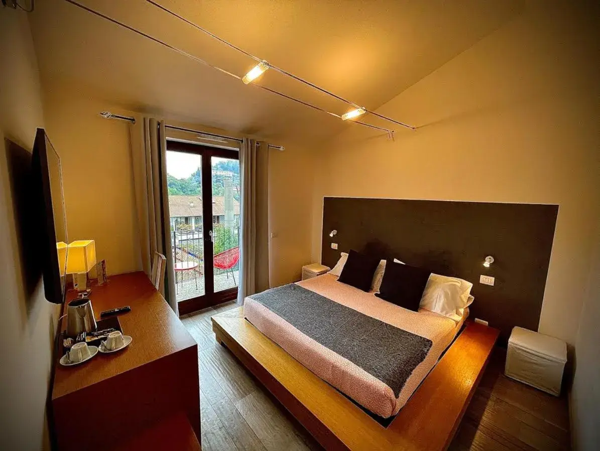 Double or Twin Room with Lake View in Charming Bellagio Boutique Hotel Double or Twin Room with Lake View in Charming Bellagio Boutique Hotel