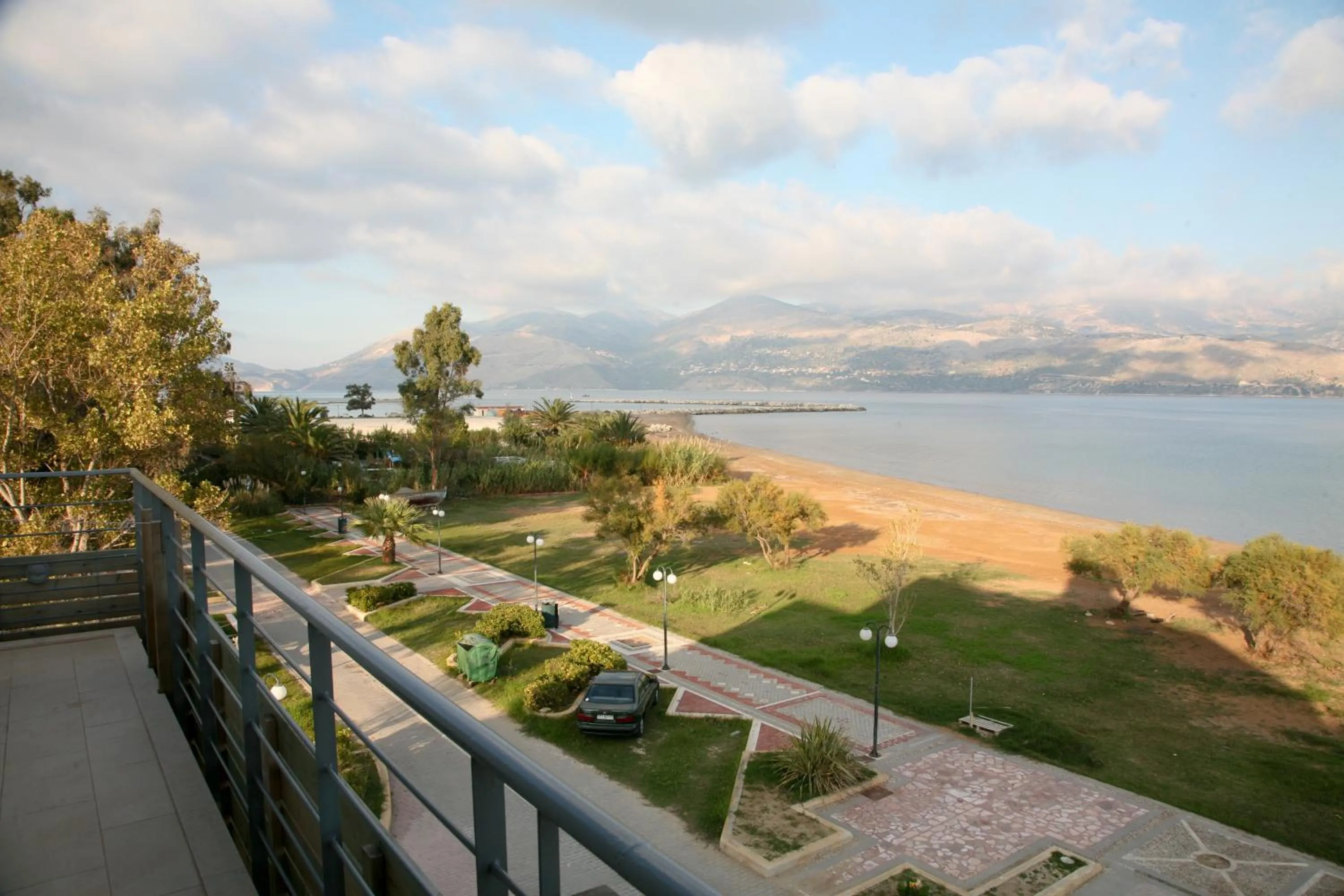 Day in Aura Boutique