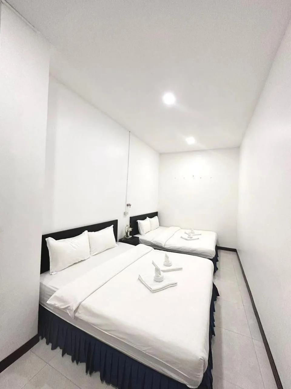 Bed in SUBINH HOTEL AND RESTAURANT