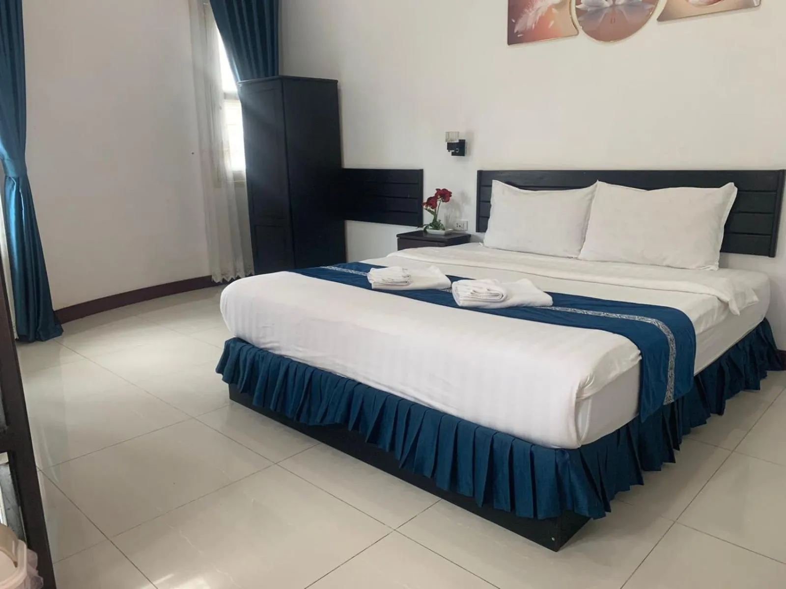 Bed in SUBINH HOTEL AND RESTAURANT