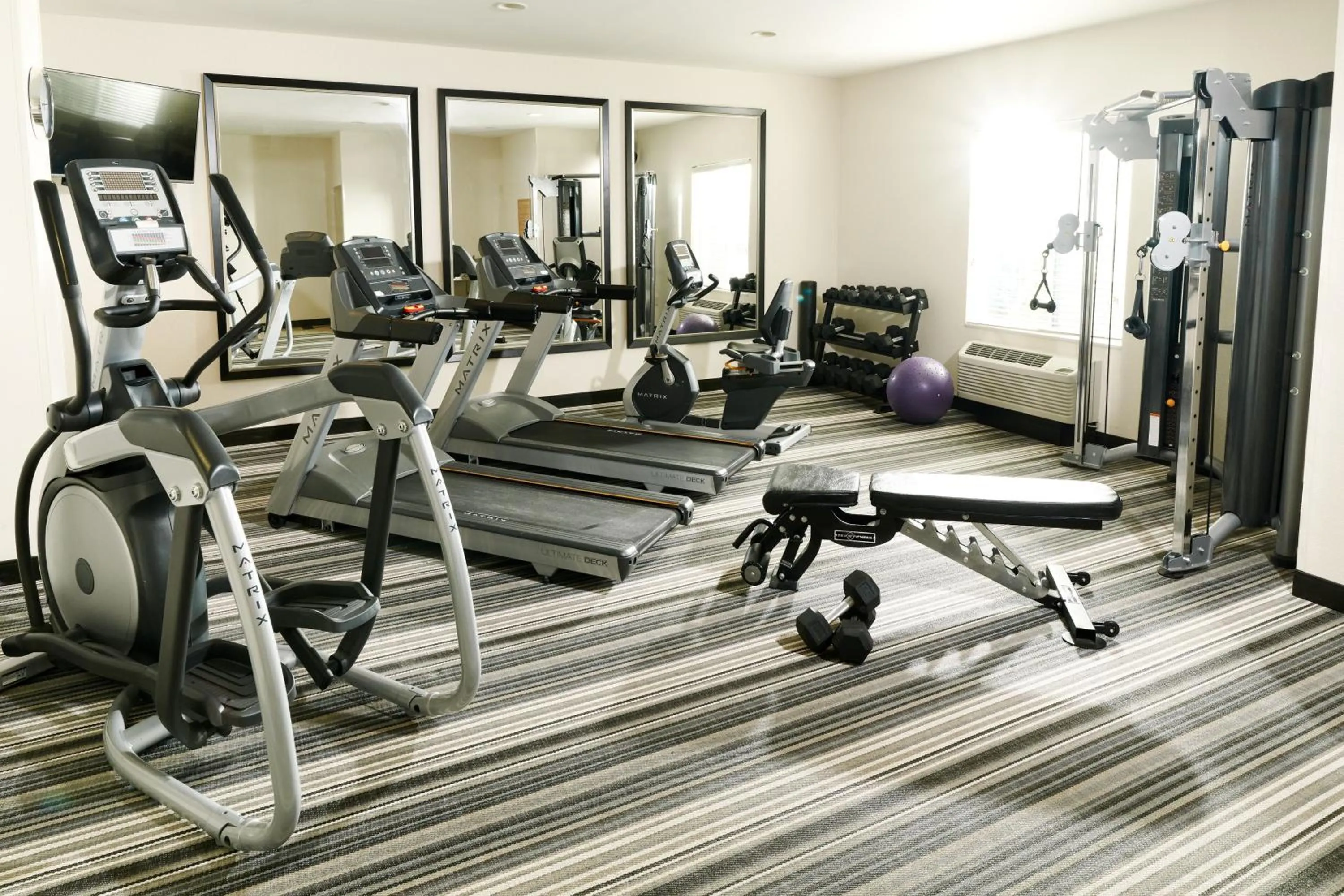 Fitness centre/facilities in Candlewood Suites Midland by IHG