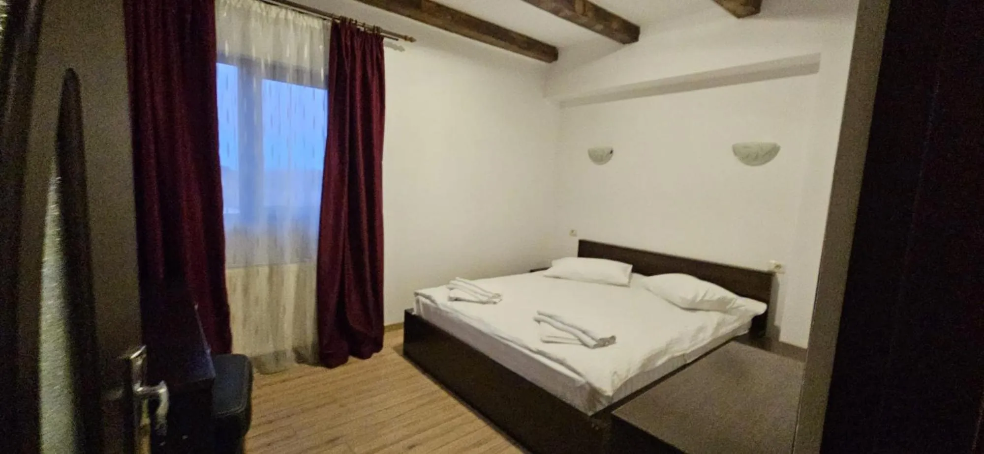 Bedroom, Bed in Hotel Bran Stoker