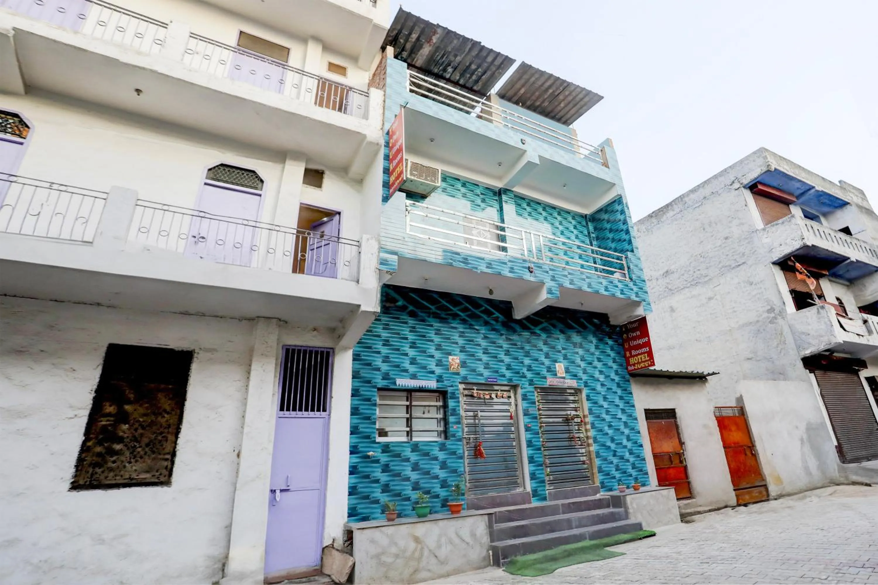 Facade/entrance in Hotel O YOUR RESIDENCY