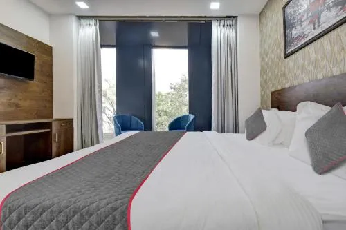 Hotel O Priyaj