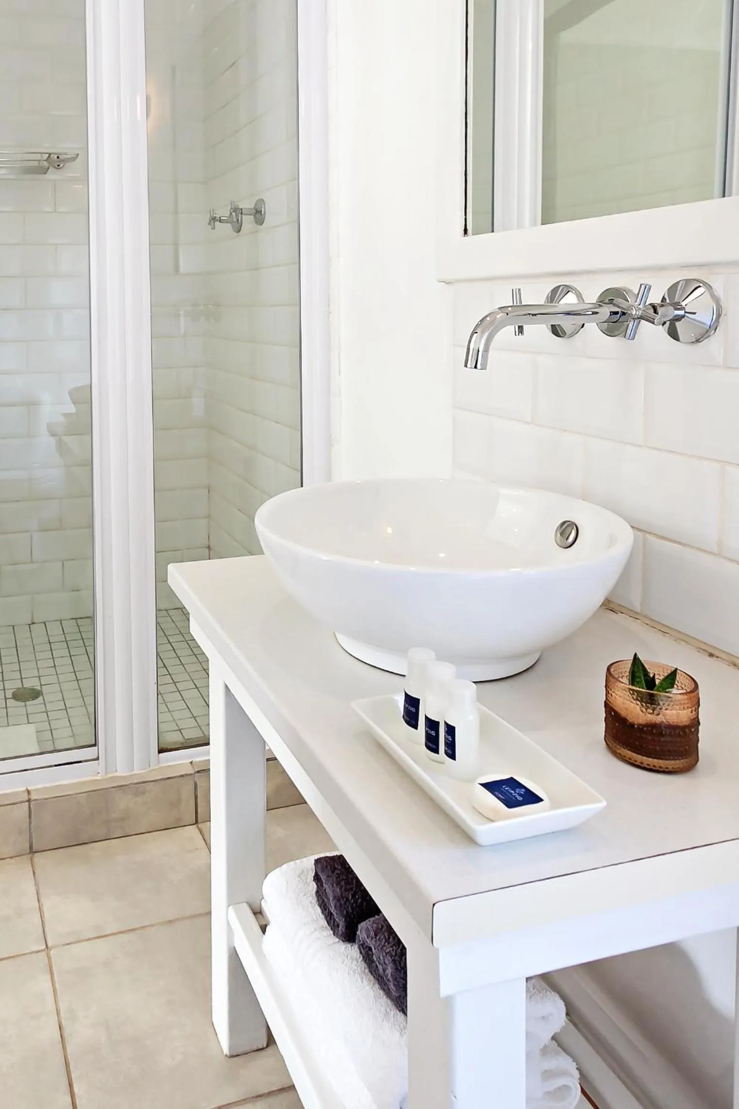 Shower in Leipzig Country House & Winery