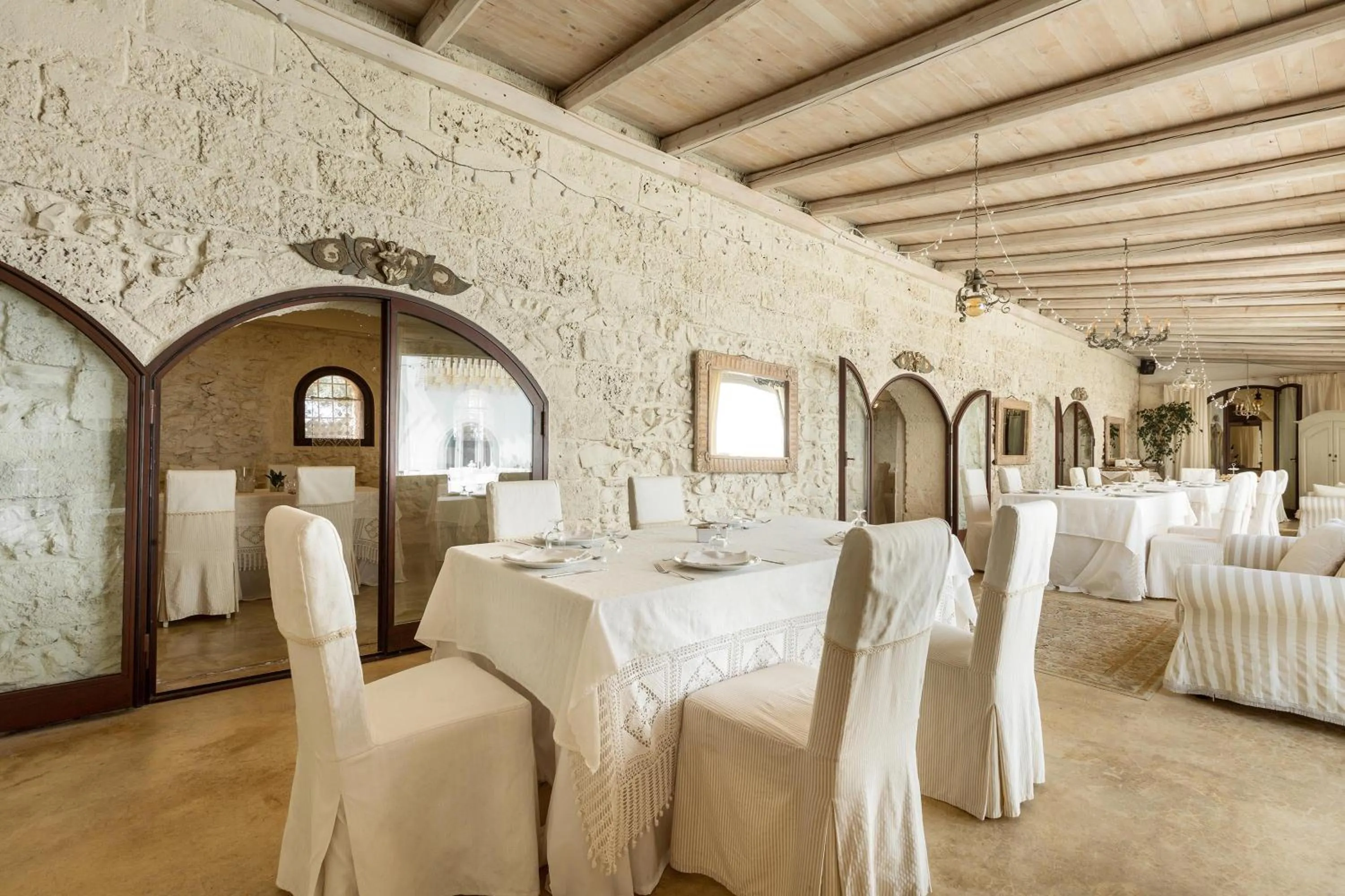 Dining area in Masseria Cucuruzza Boutique Hotel