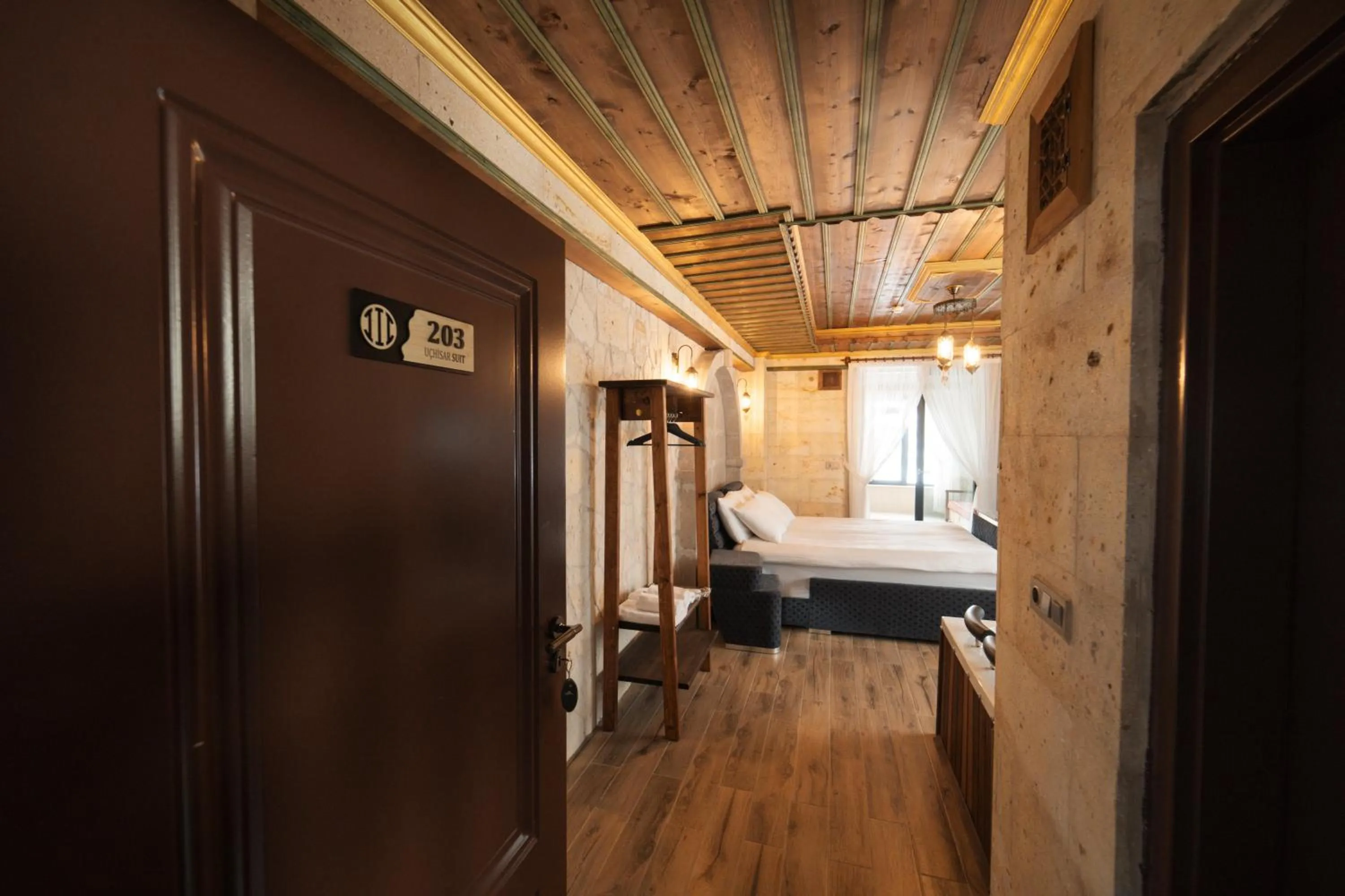 Bed in İncebey Konak Cappadocia