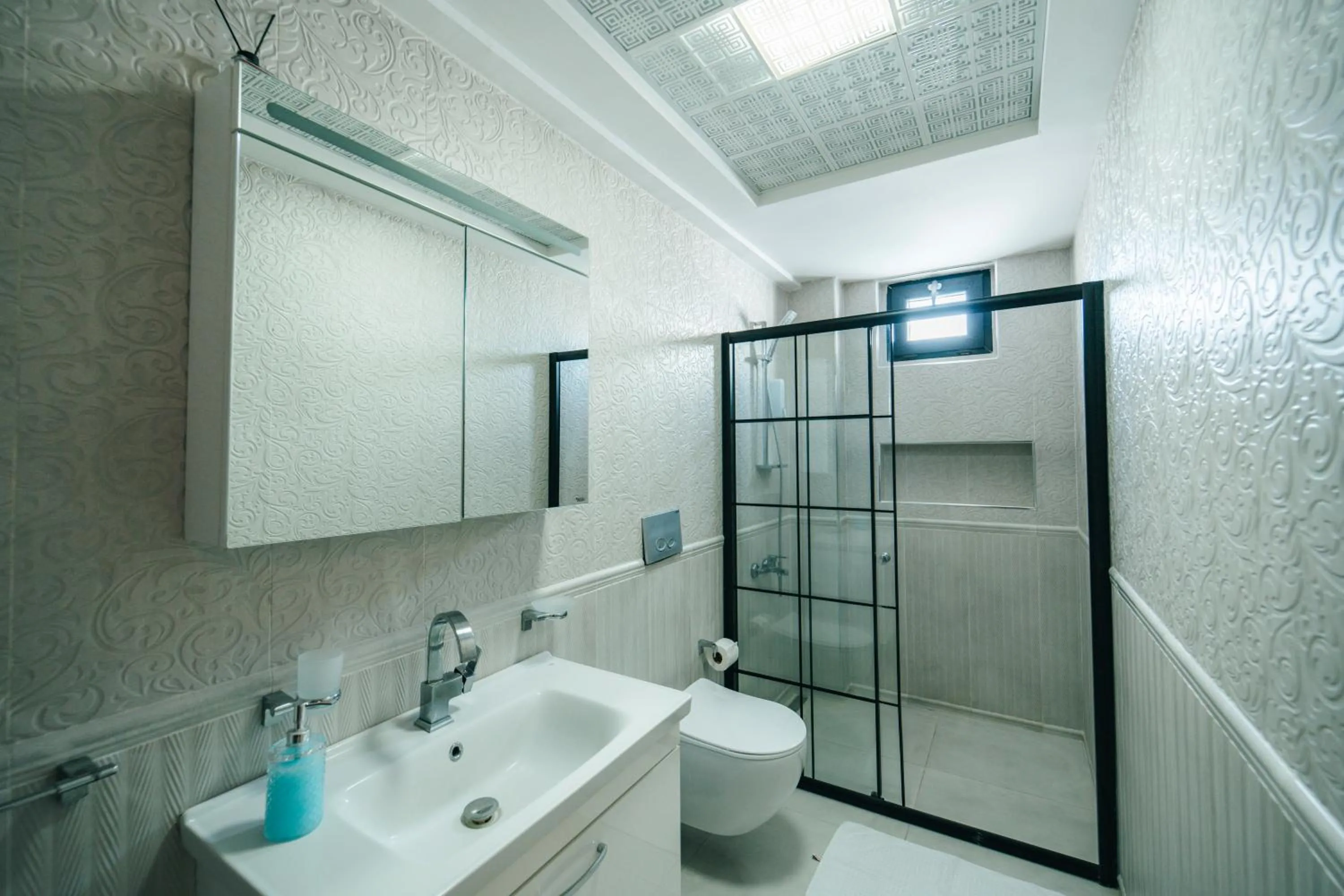 Shower in İncebey Konak Cappadocia