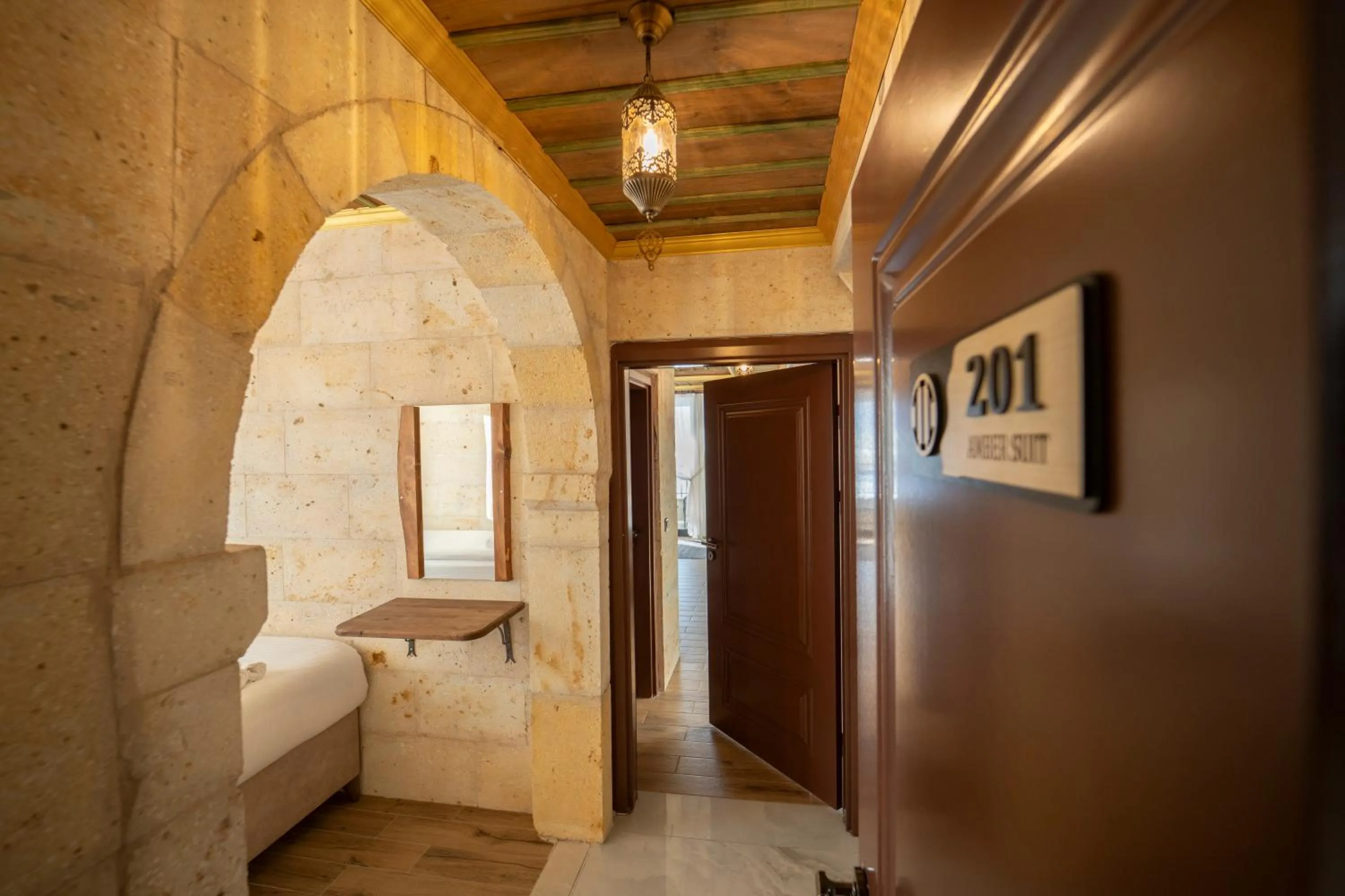 Photo of the whole room, Bed in İncebey Konak Cappadocia