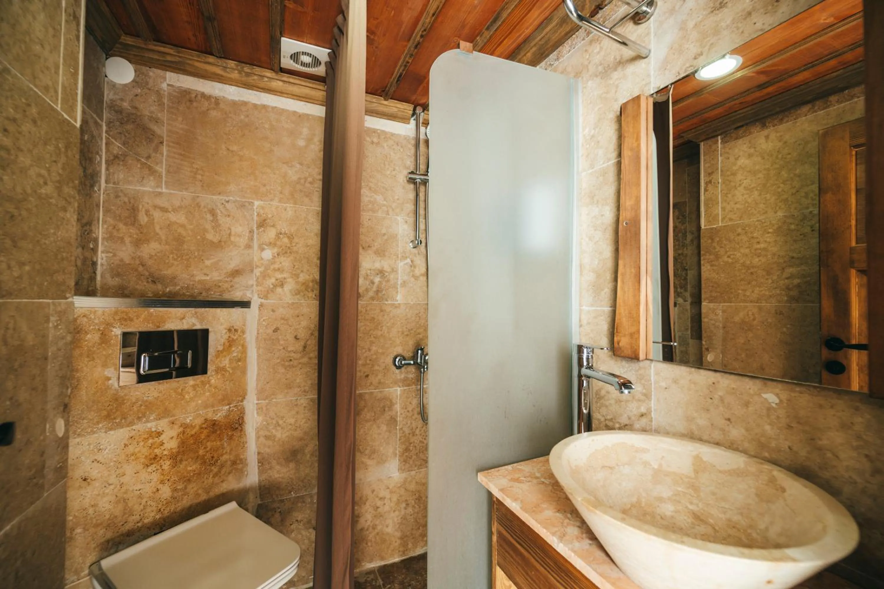 Shower in İncebey Konak Cappadocia