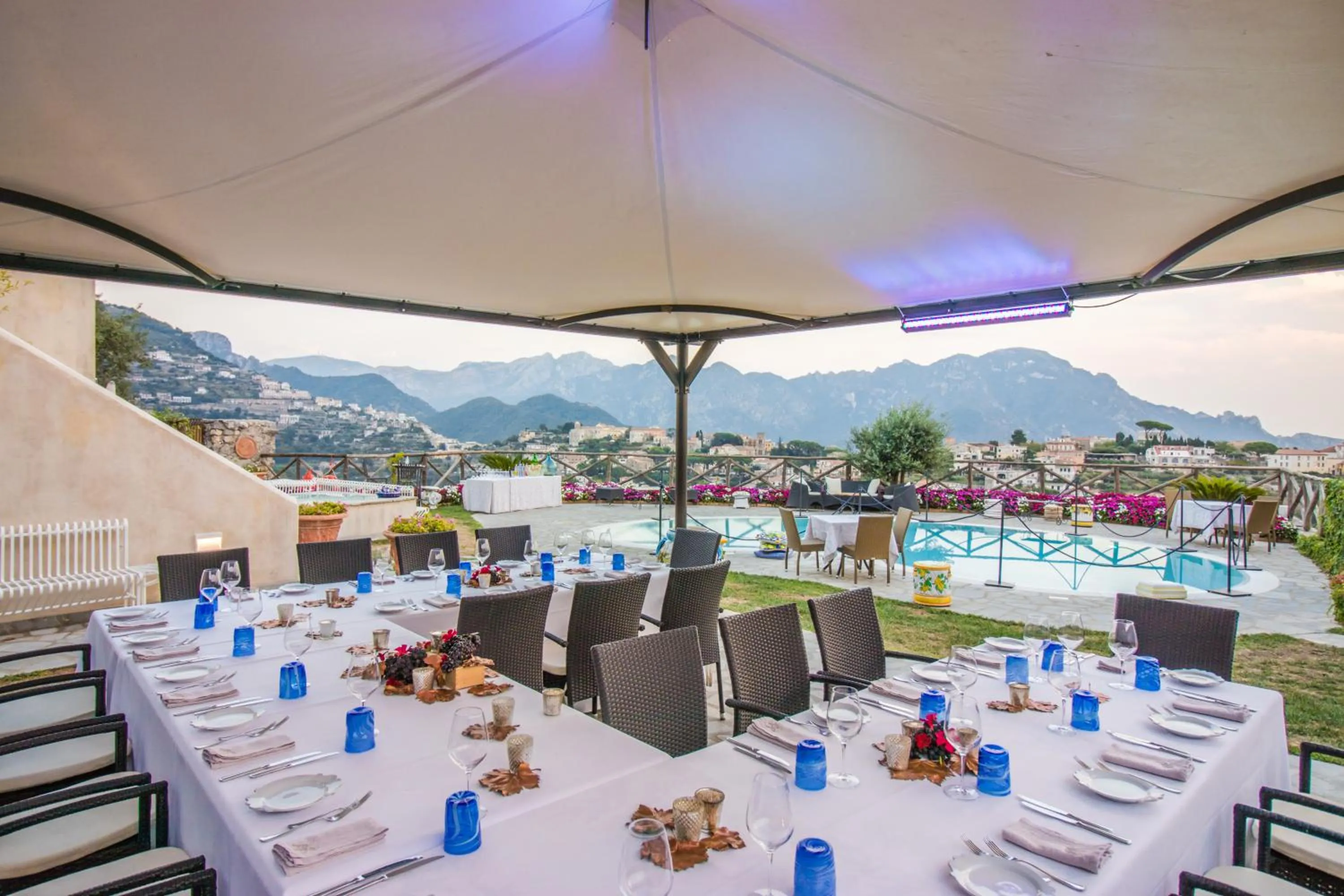 Restaurant/places to eat in Palazzo Pascal