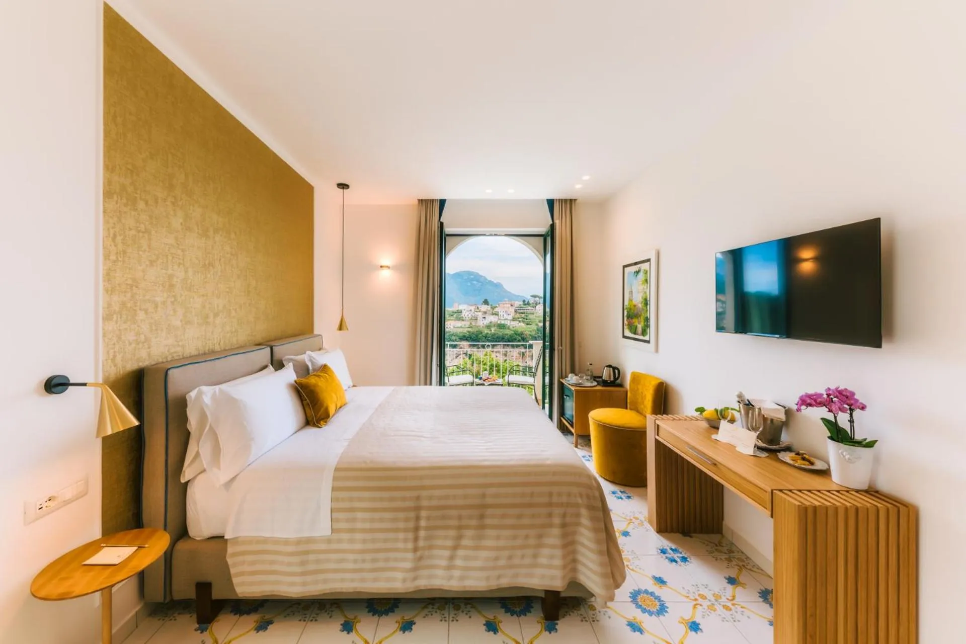 Bed in Palazzo Pascal