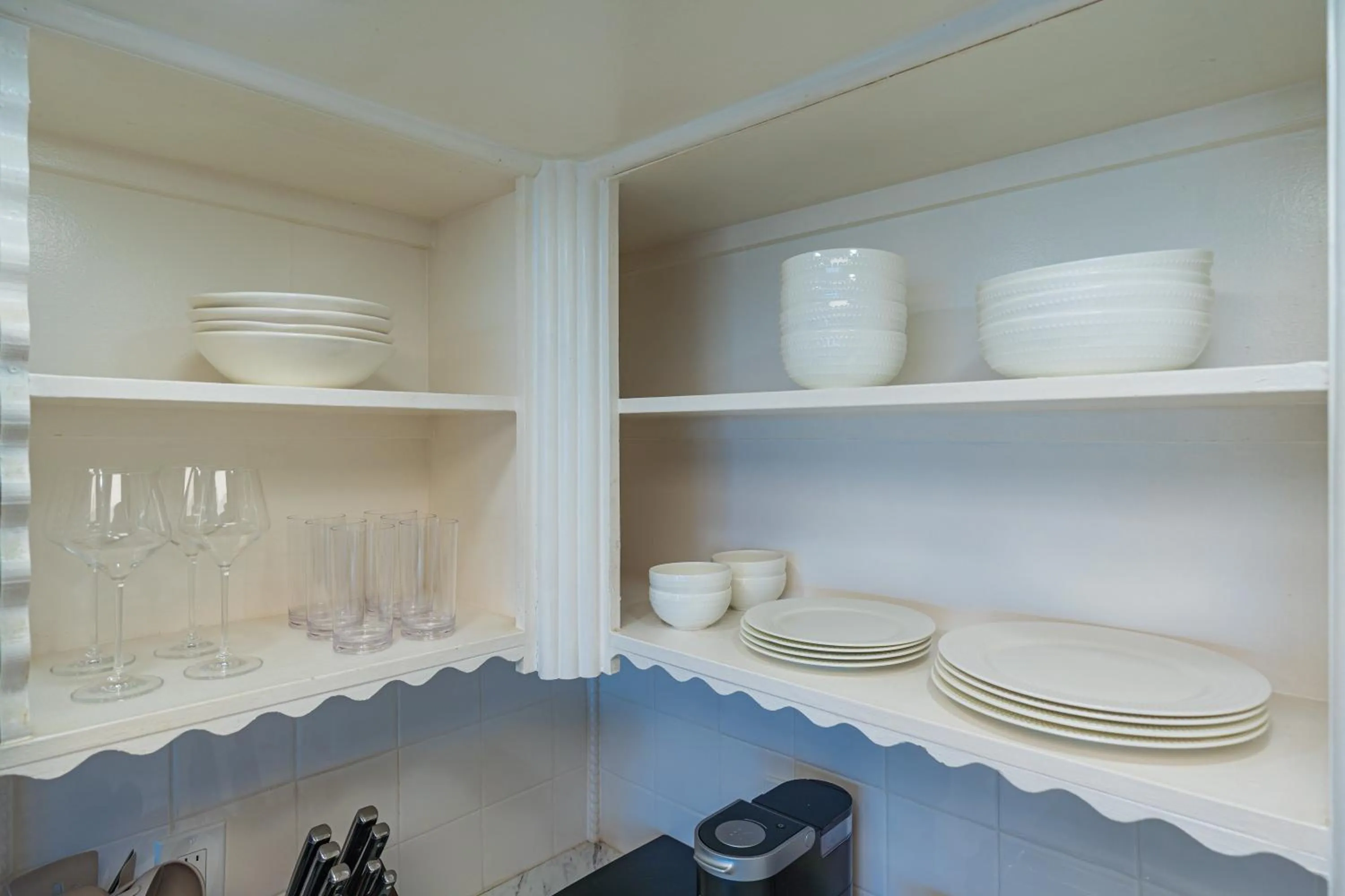 Kitchen or kitchenette in Ilikai Hotel with Ocean View