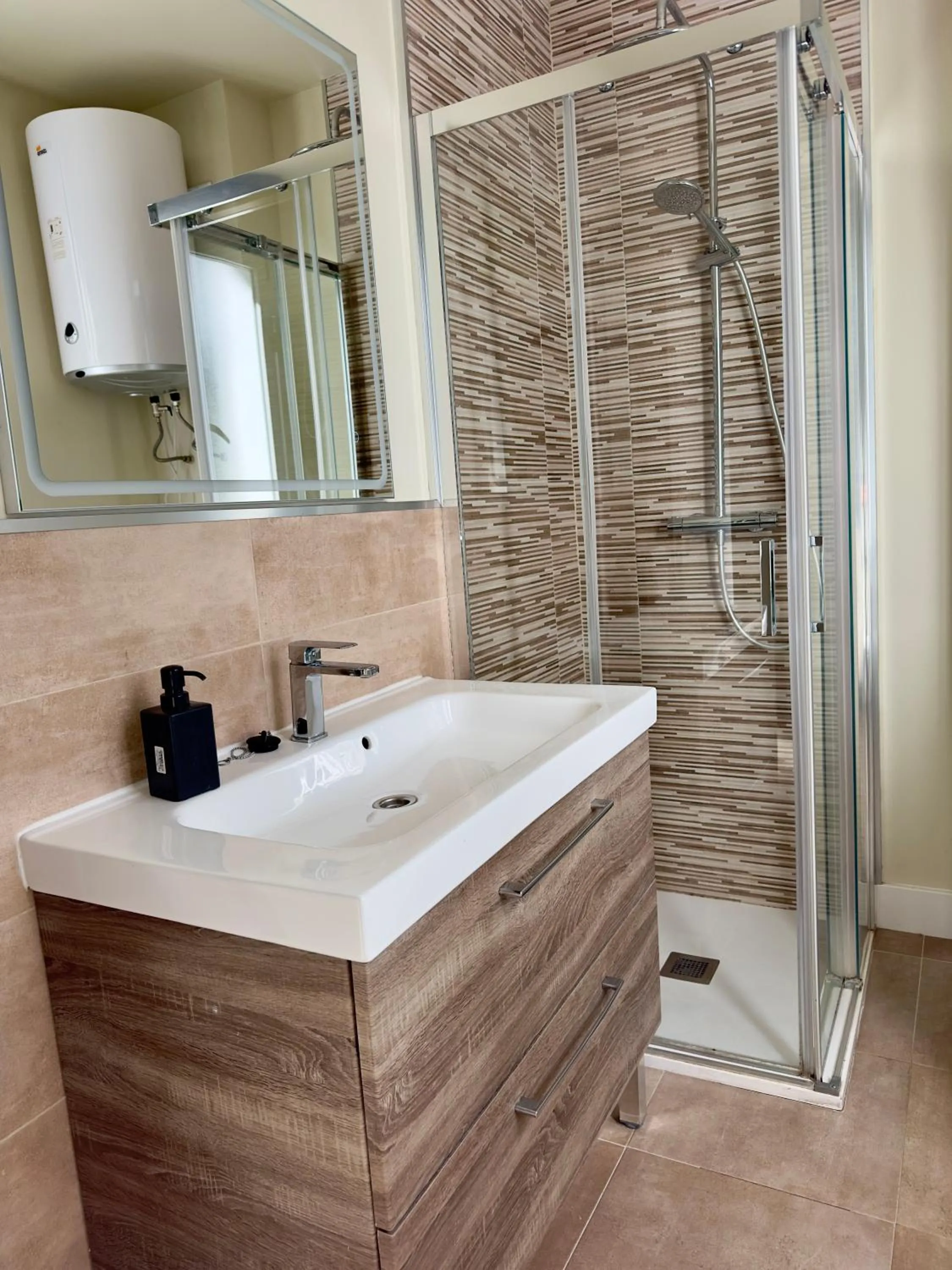 Apartamento Fenix - Recién renovado y vistas al mar