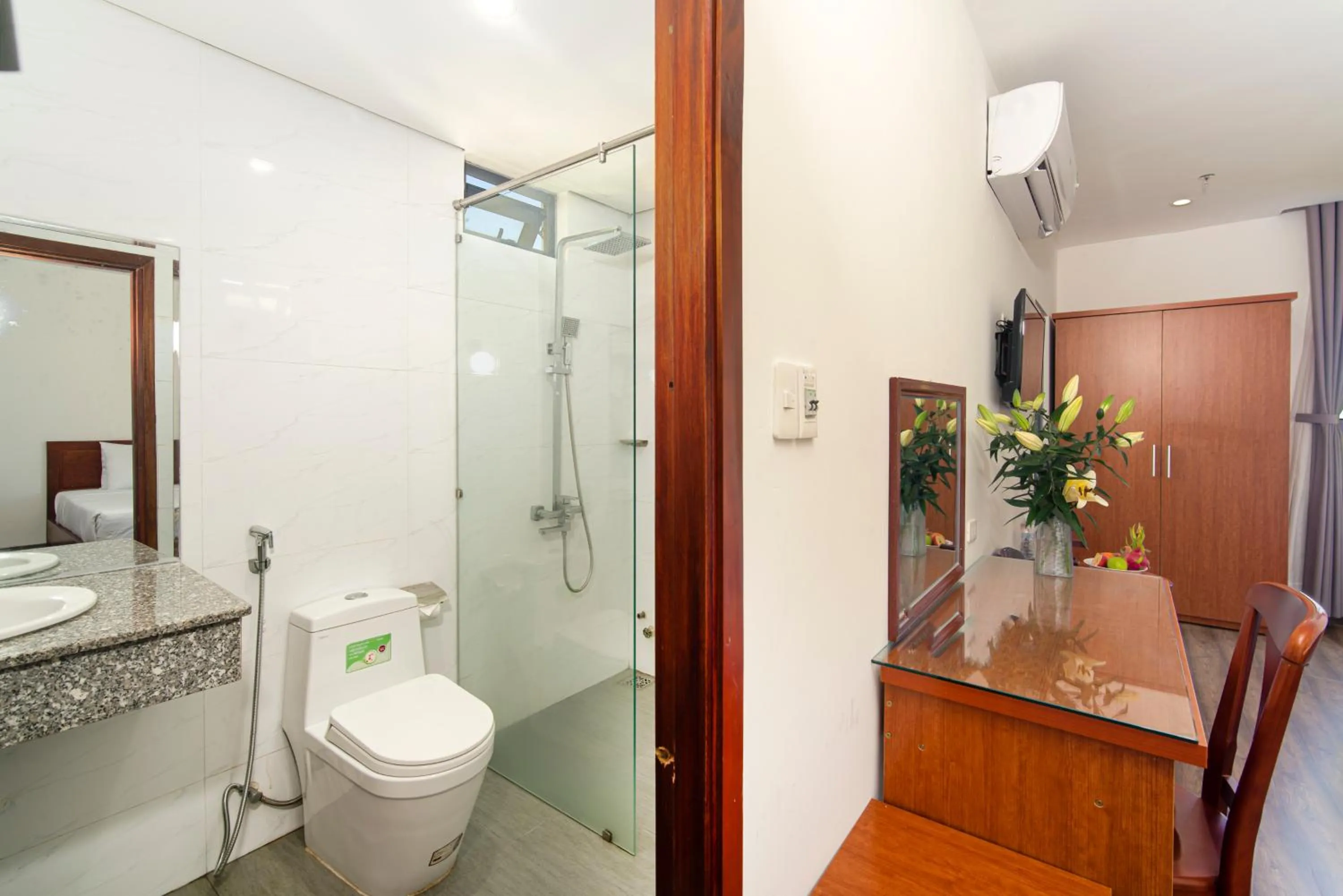 bidet in Phú An Hotel