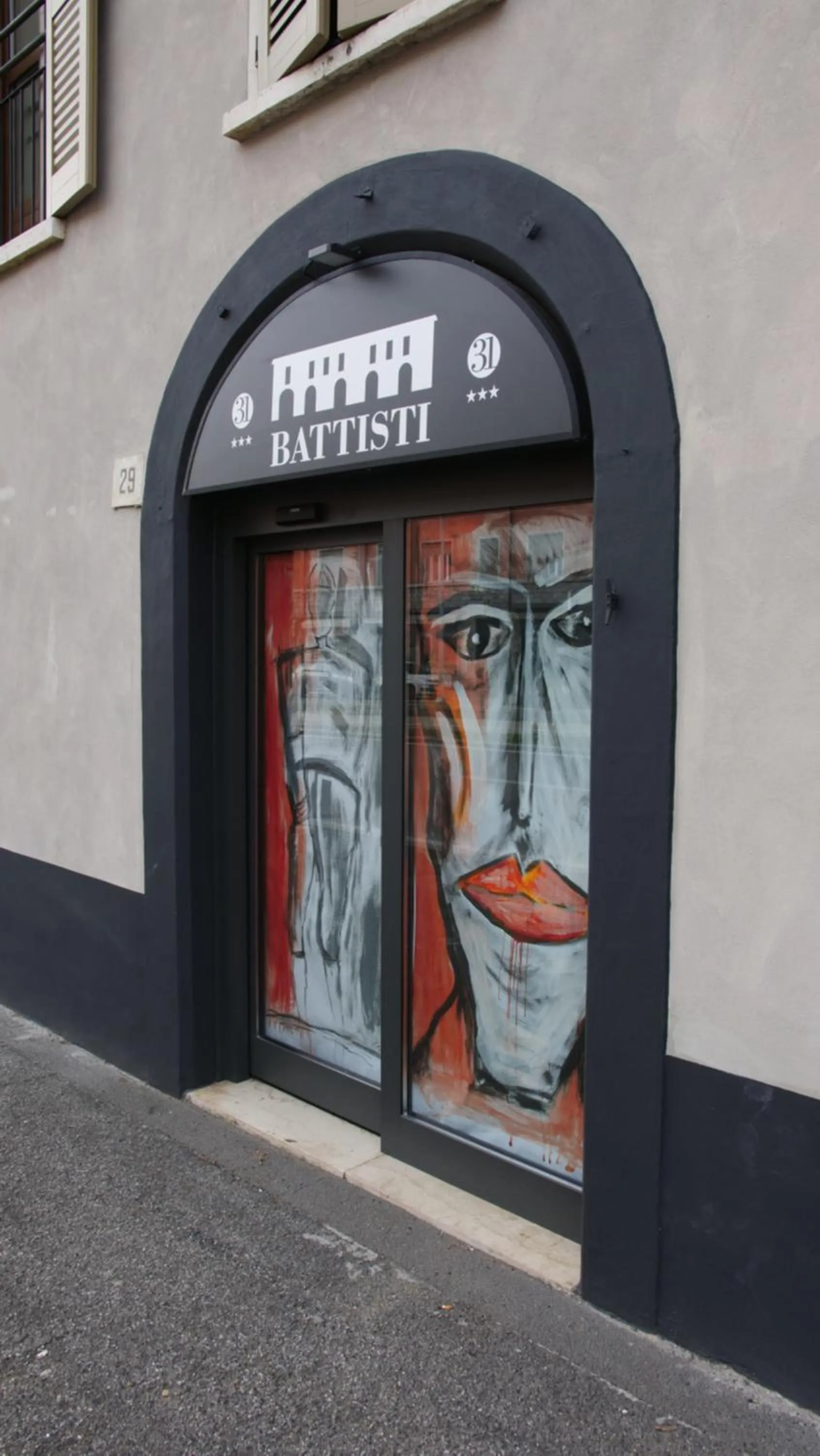 Property building in Hotel Battisti 31