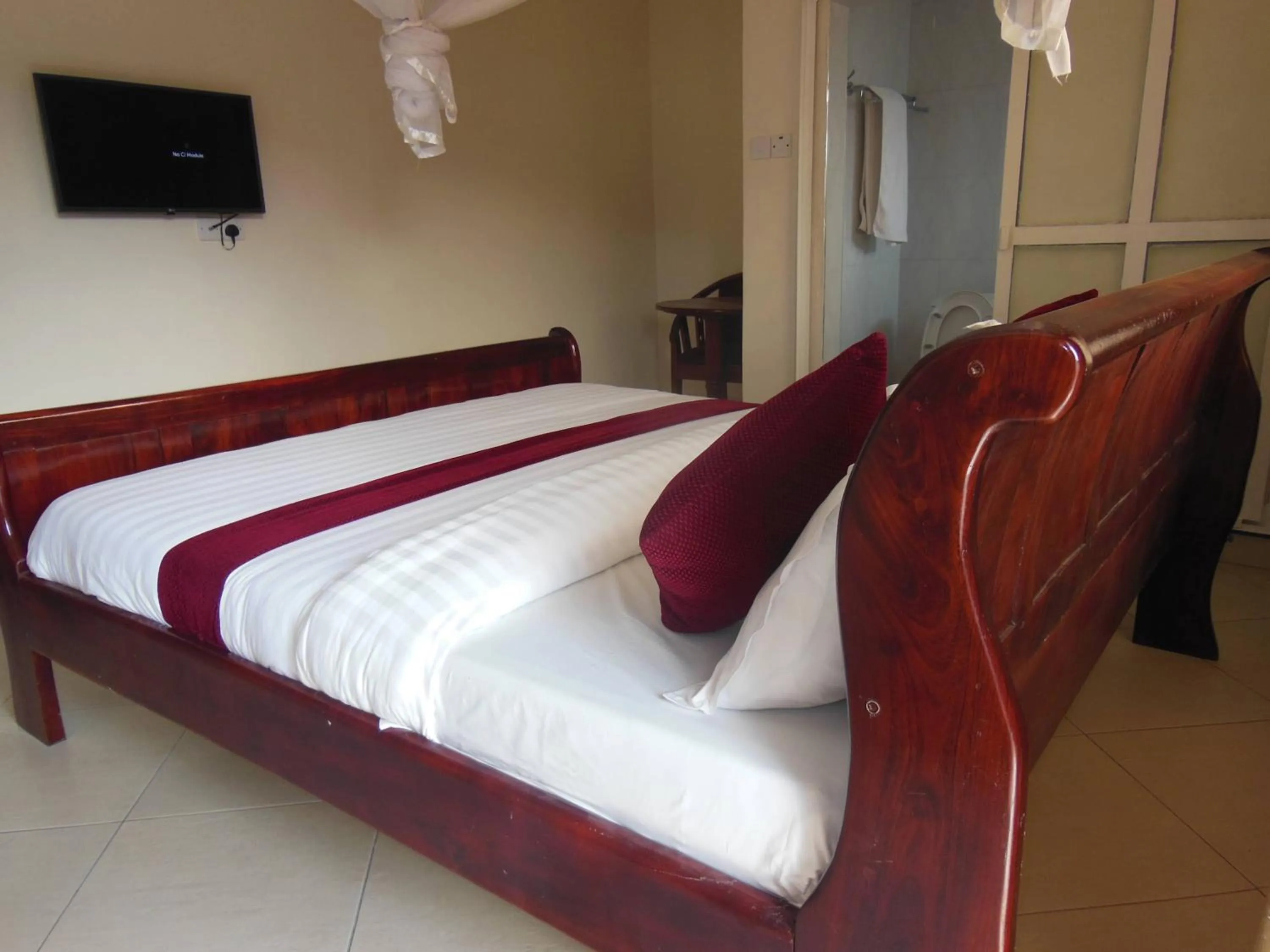 Bed in Psalms Motel