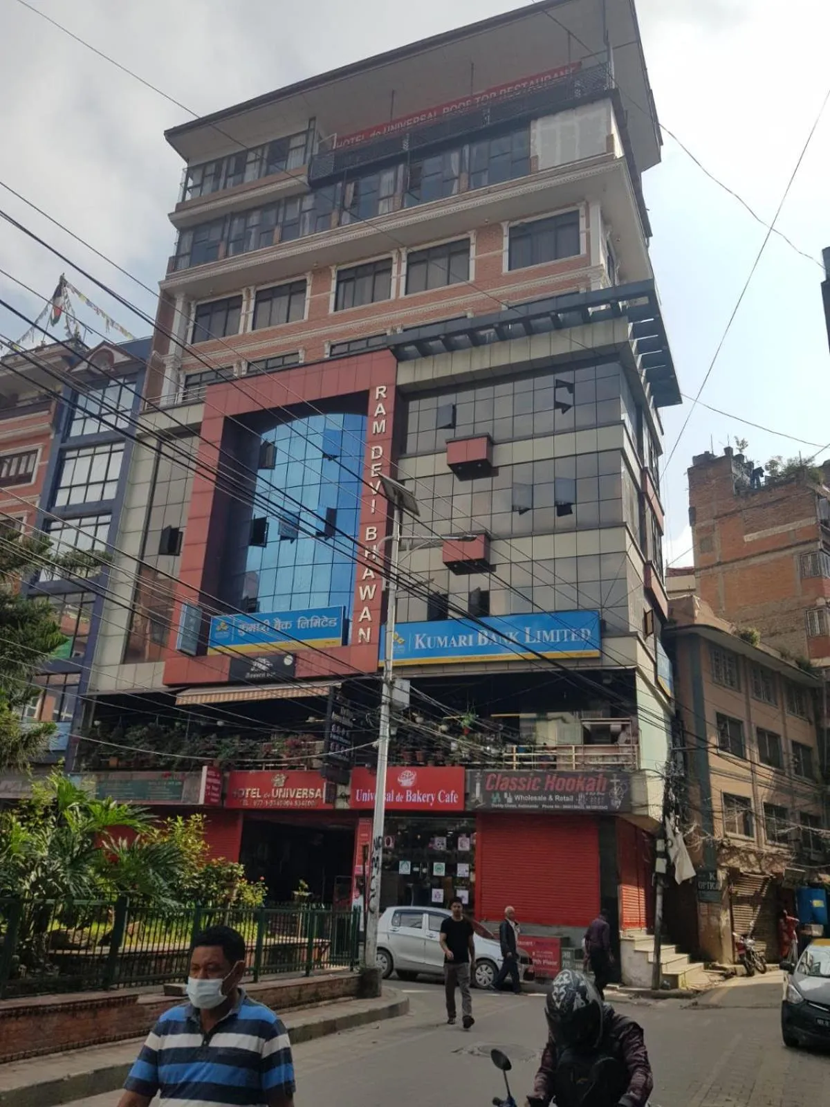 Property building in Hotel de Universal