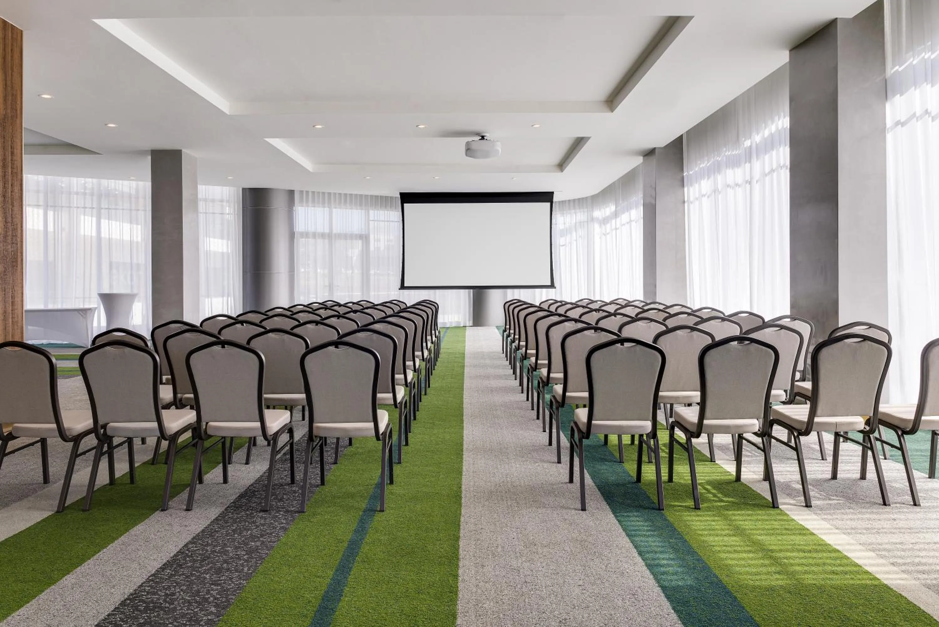 Meeting/conference room in Hilton Garden Inn San Jose Airport City Mall