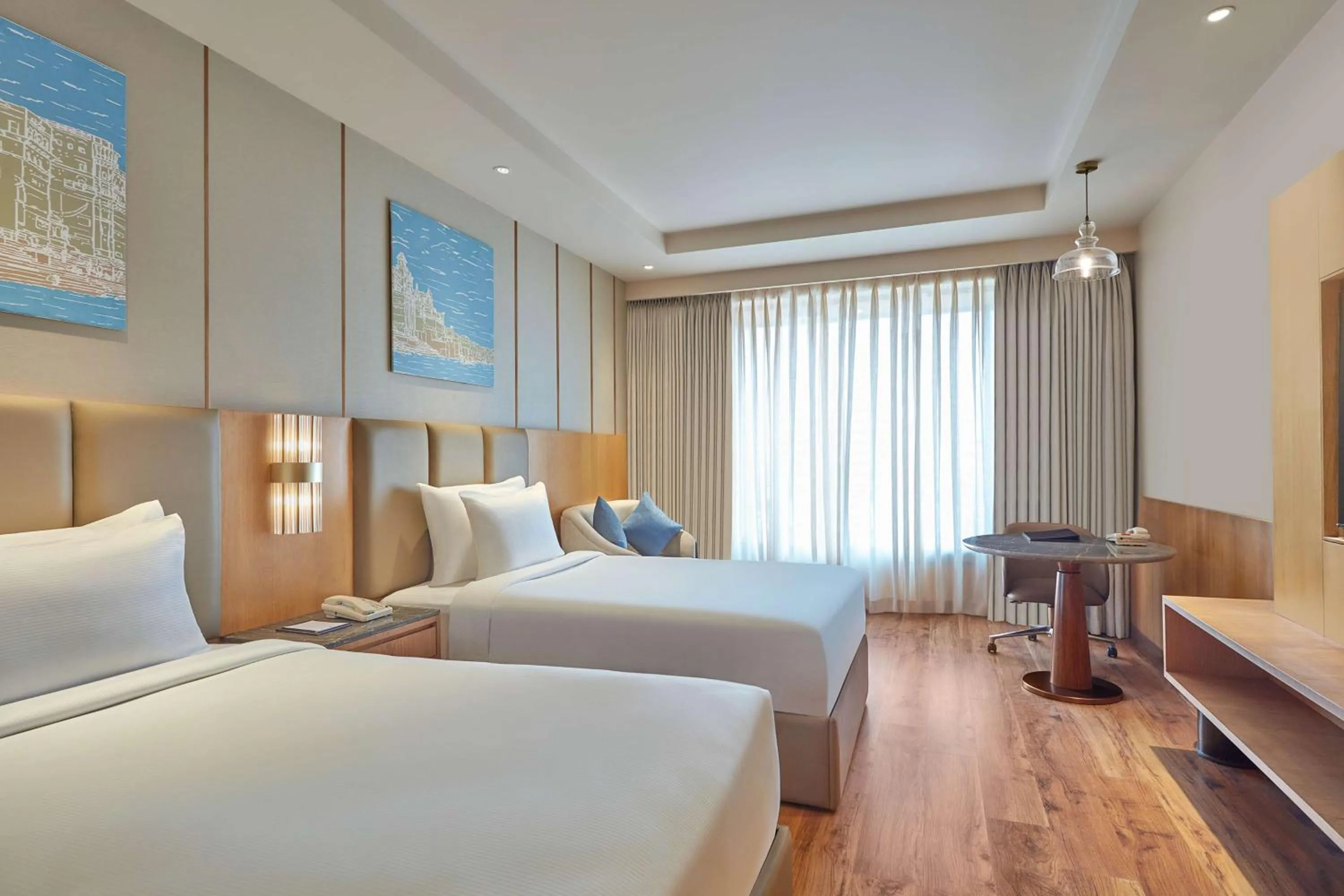 Bed in Doubletree By Hilton Varanasi