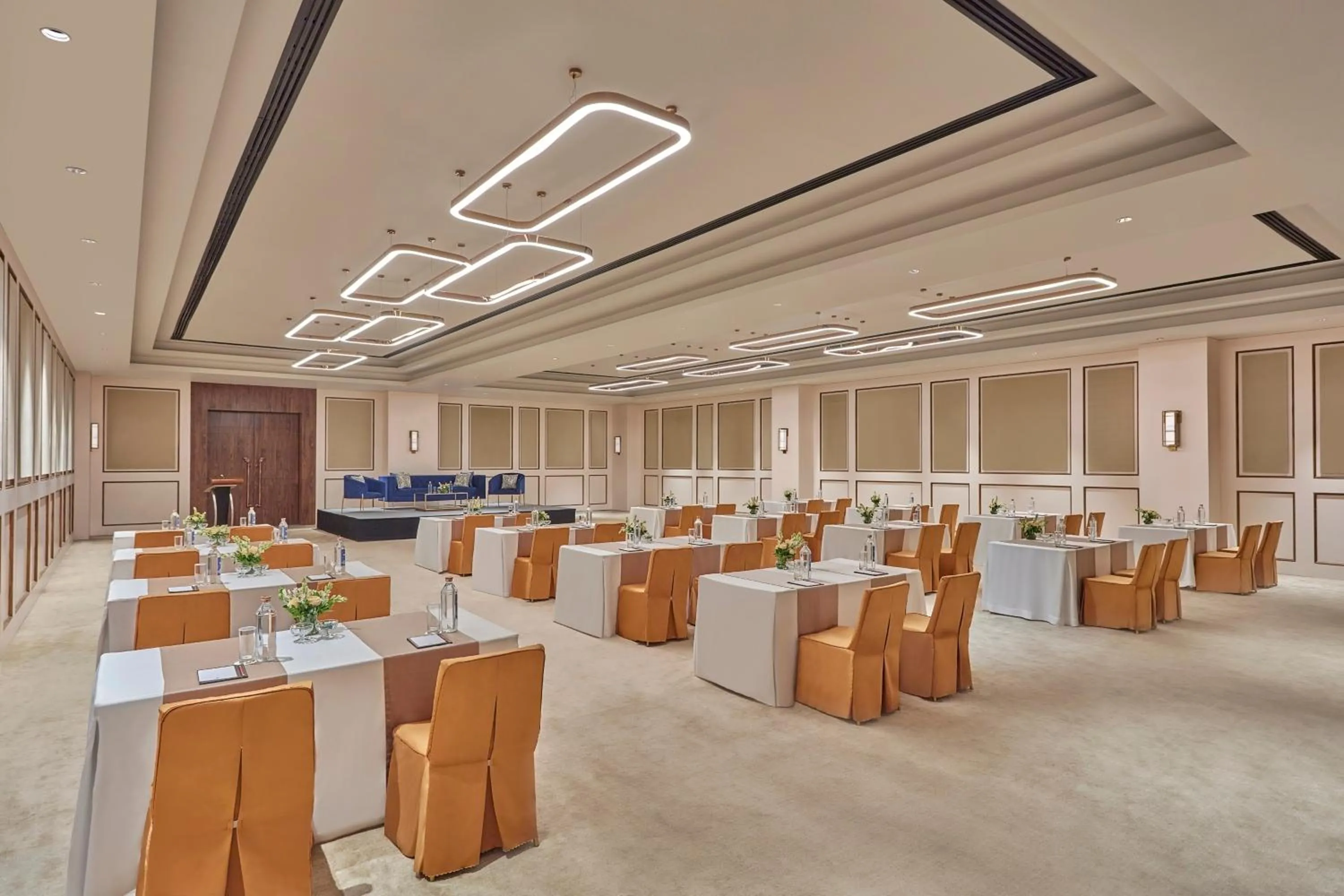 Banquet/Function facilities in Doubletree By Hilton Varanasi