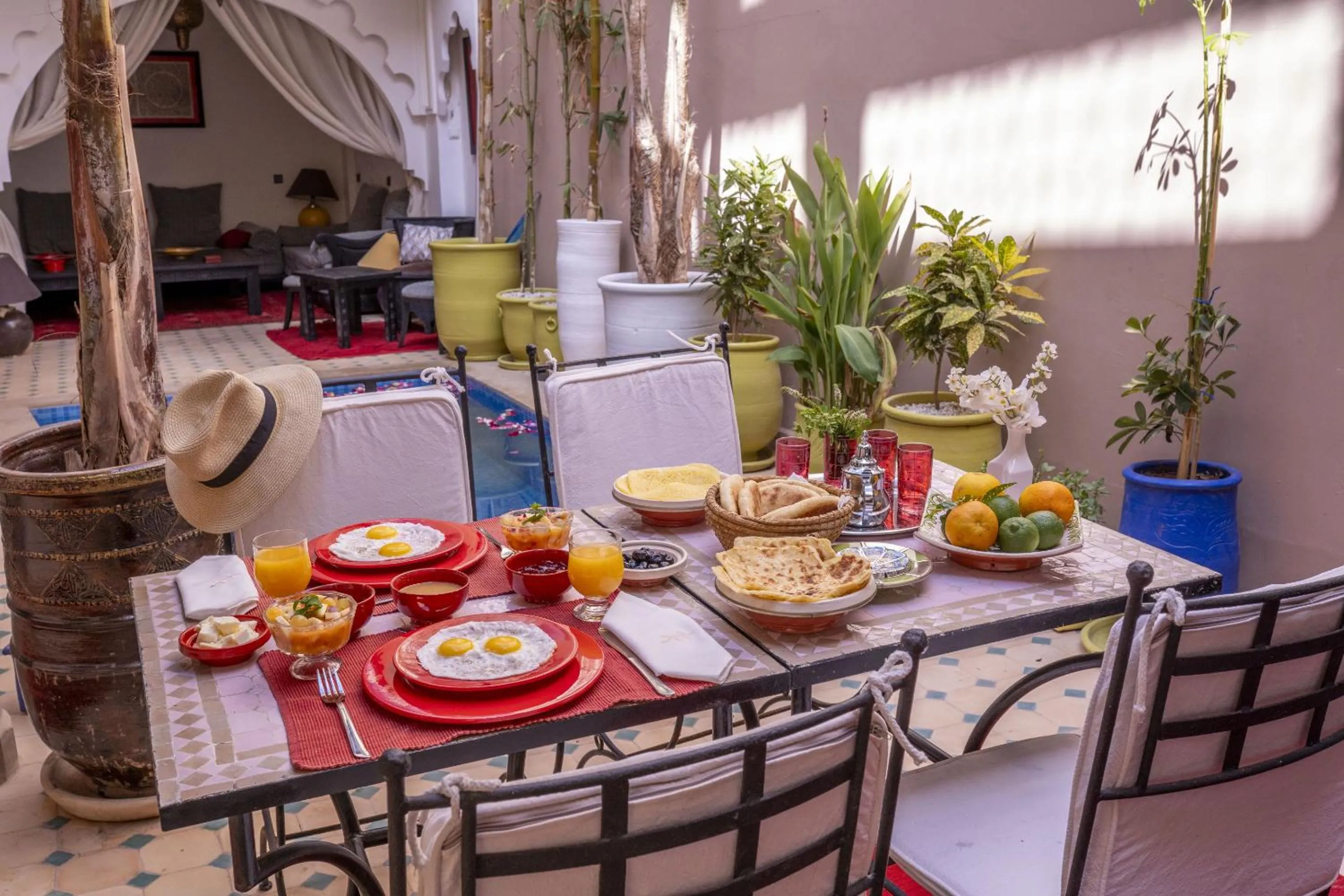 Swimming pool in Riad Tala