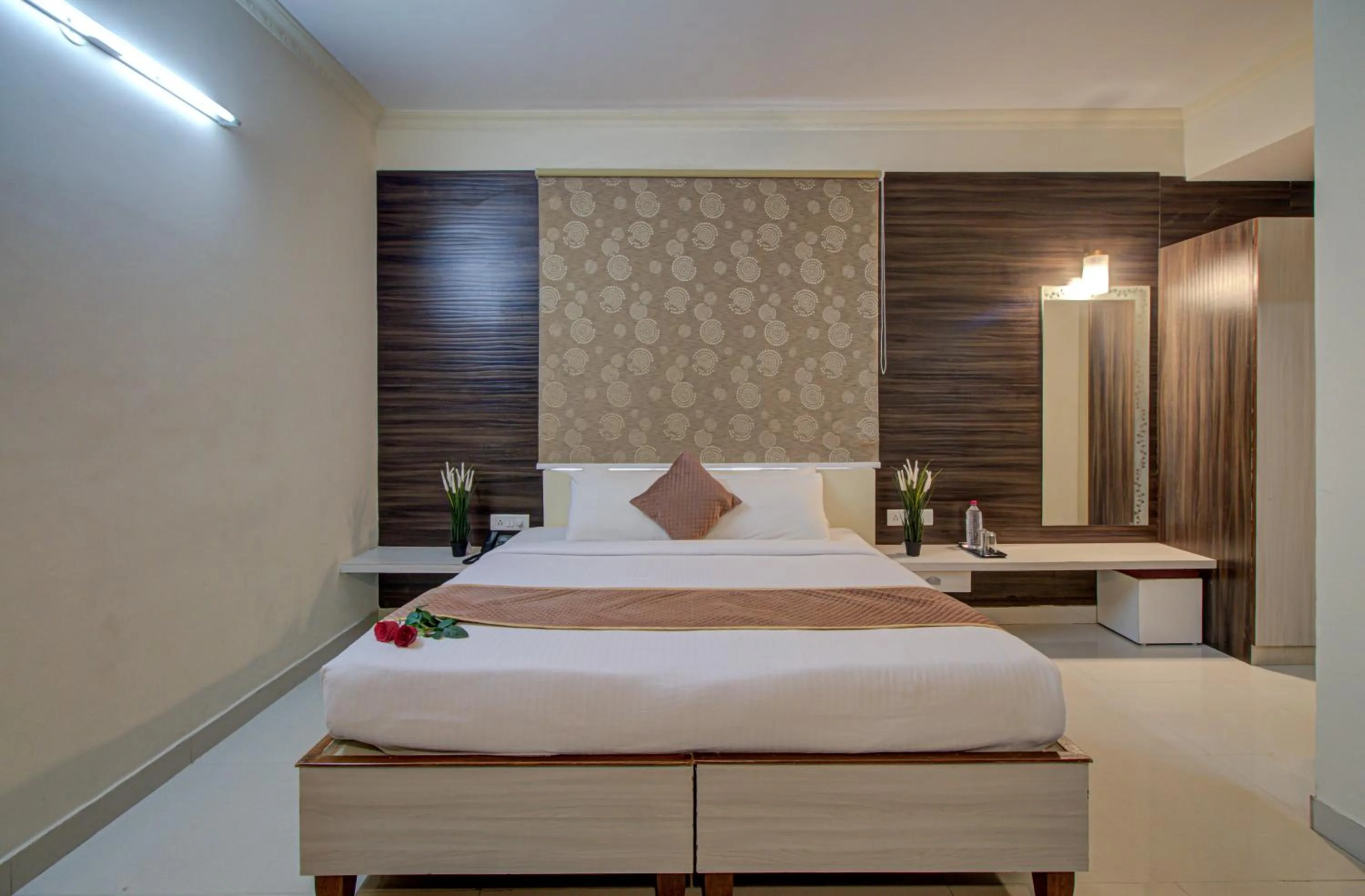 Bed in Hotel Royal Classio, Bangalore