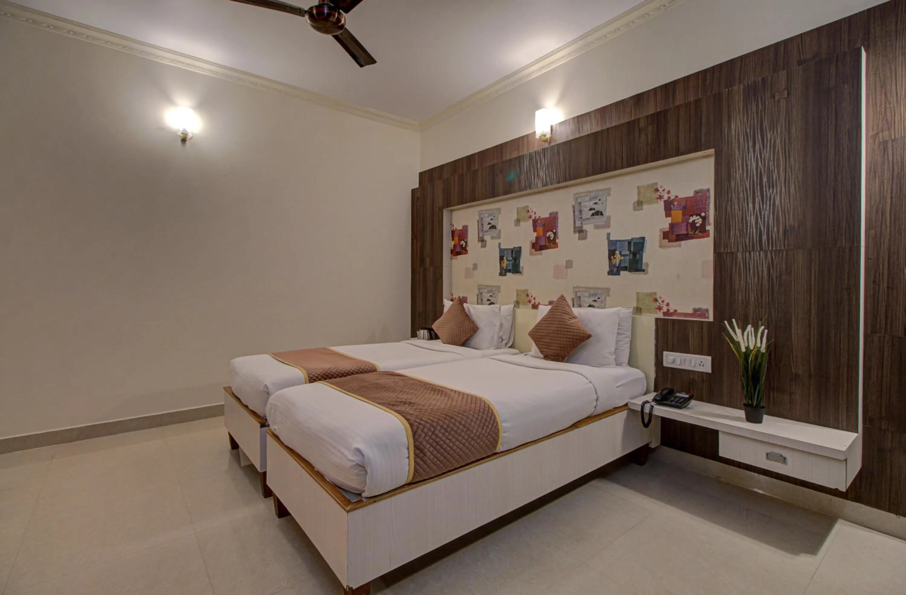 Bed in Hotel Royal Classio, Bangalore