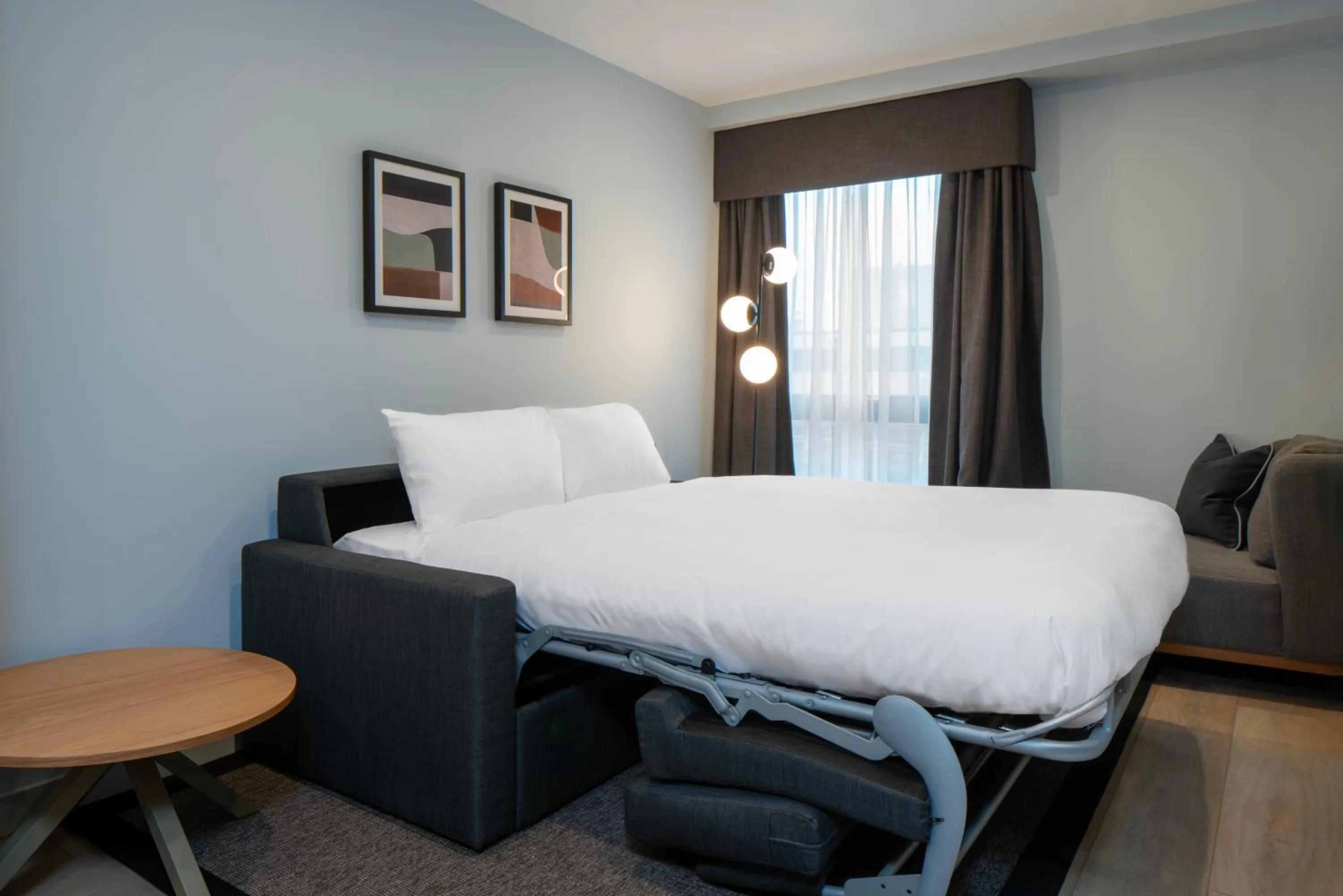 Bed in Aparthotel Birmingham