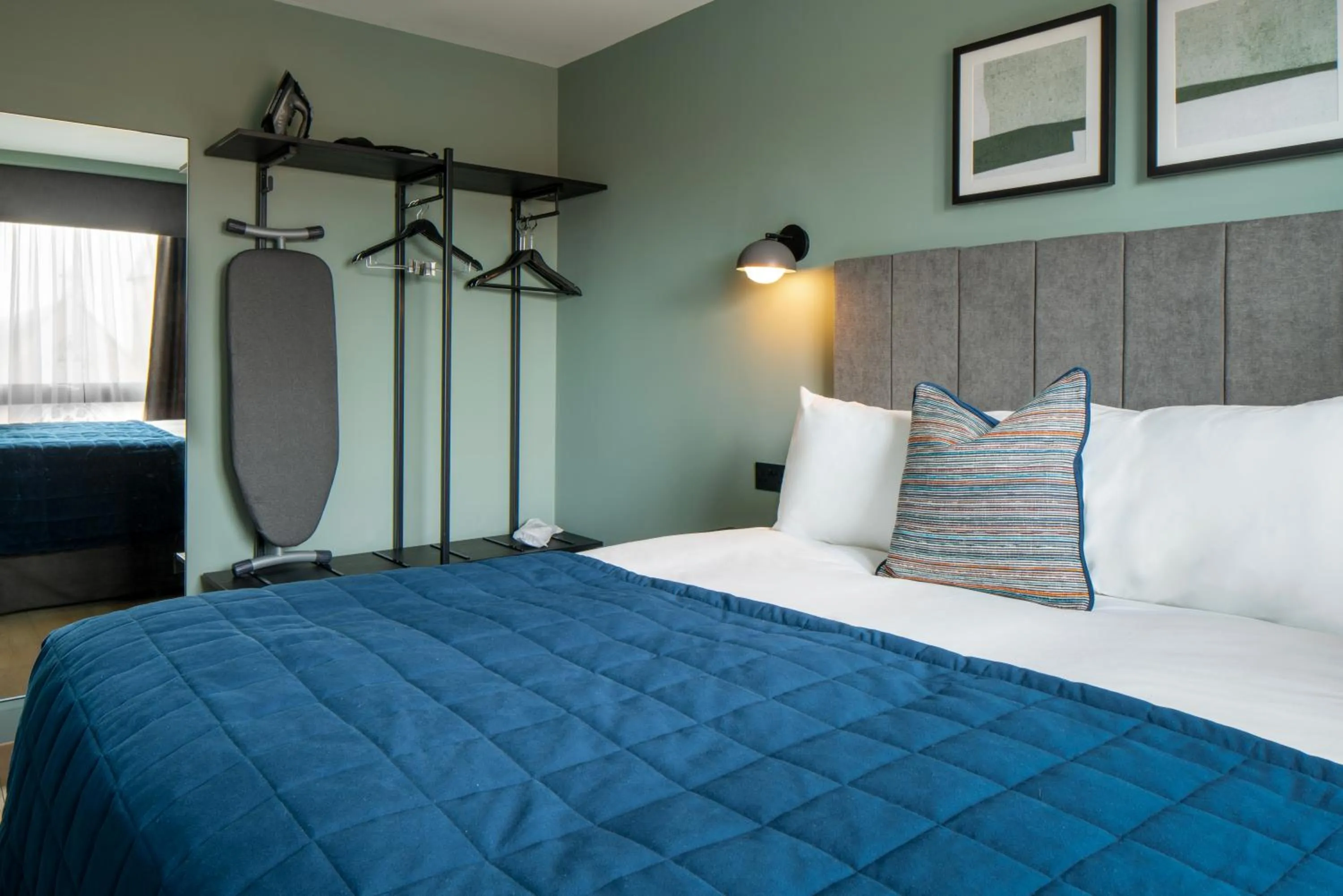 Bedroom, Bed in Aparthotel Birmingham