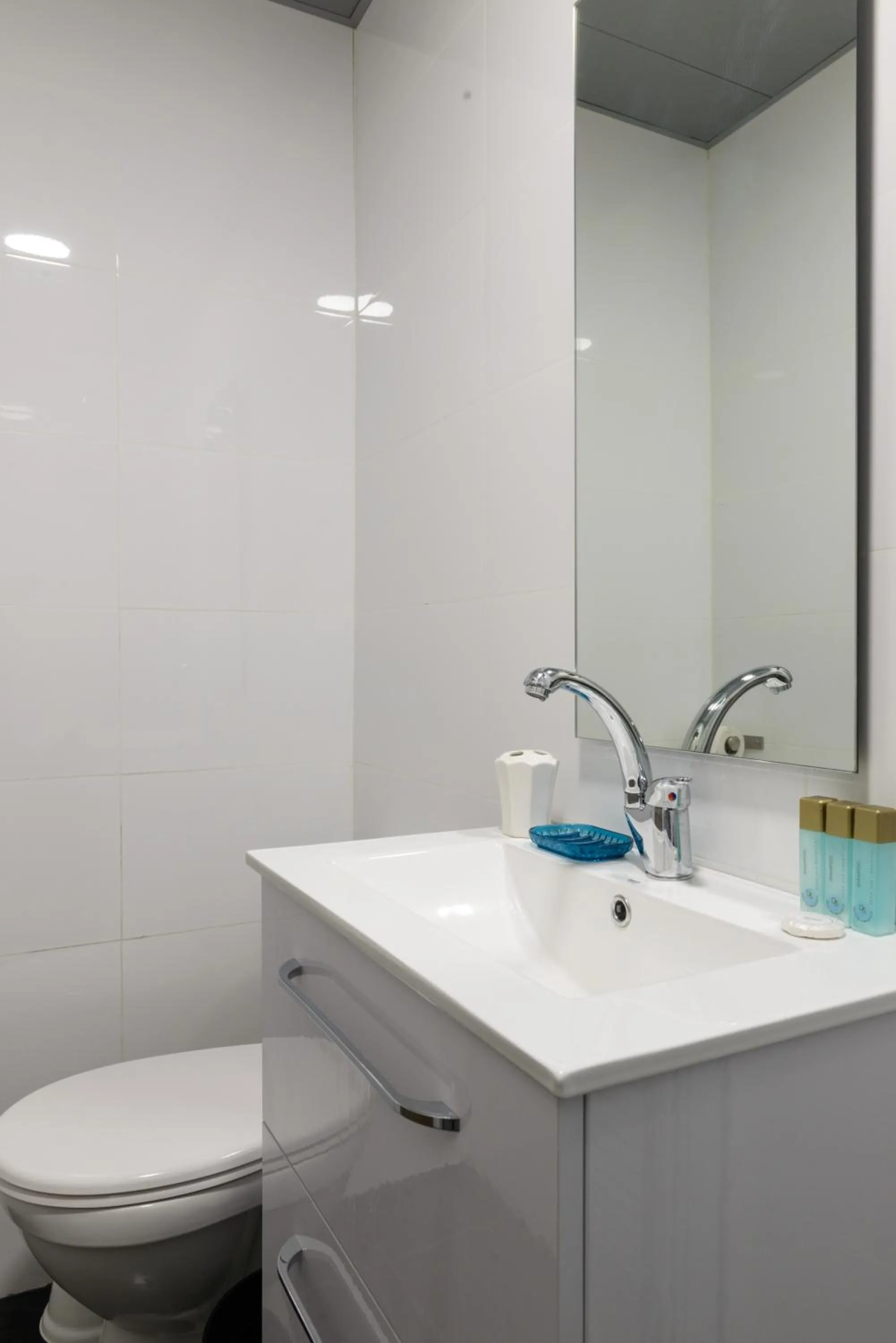 Dizengoff Inn Apartments