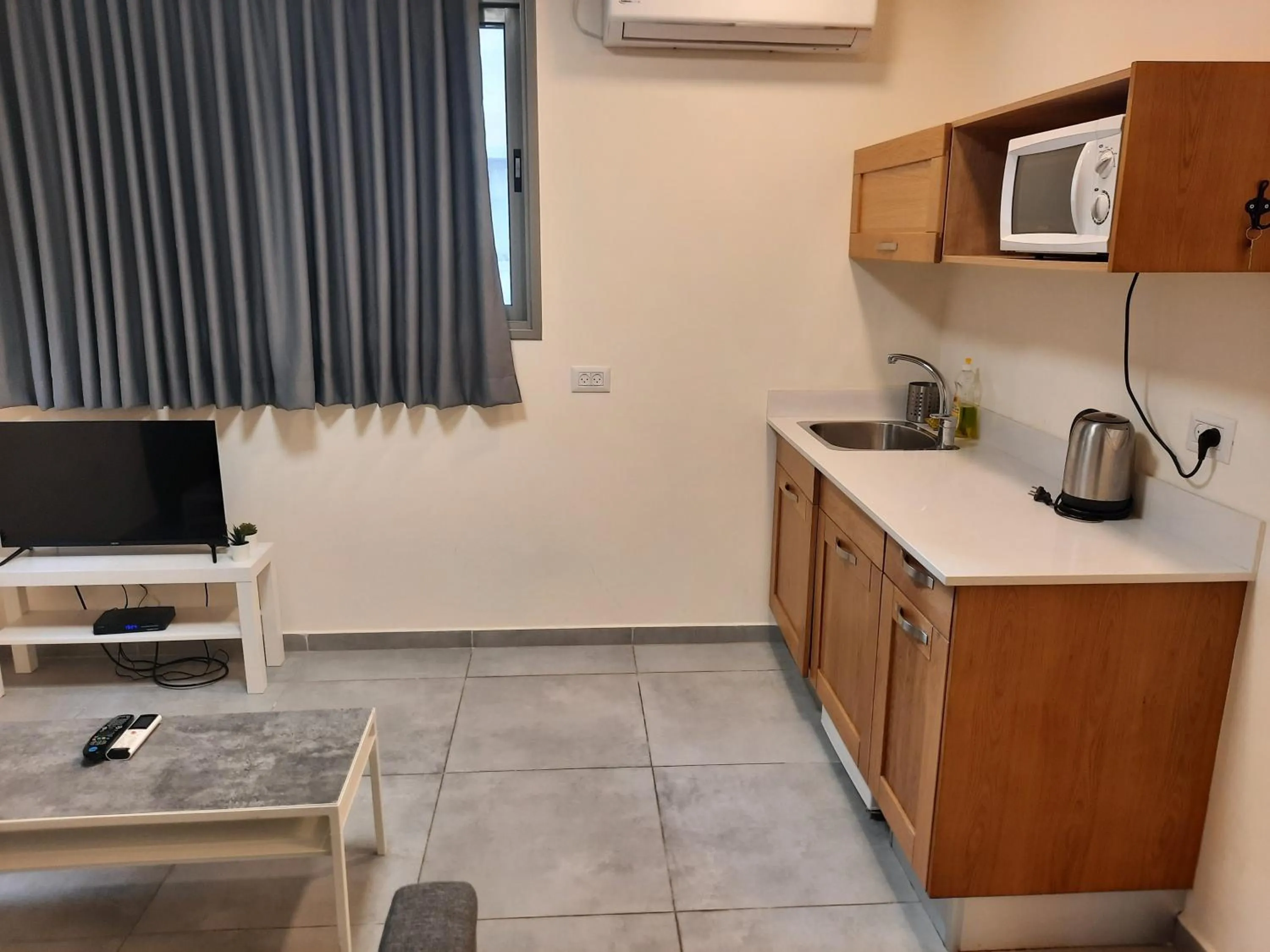Dizengoff Inn Apartments