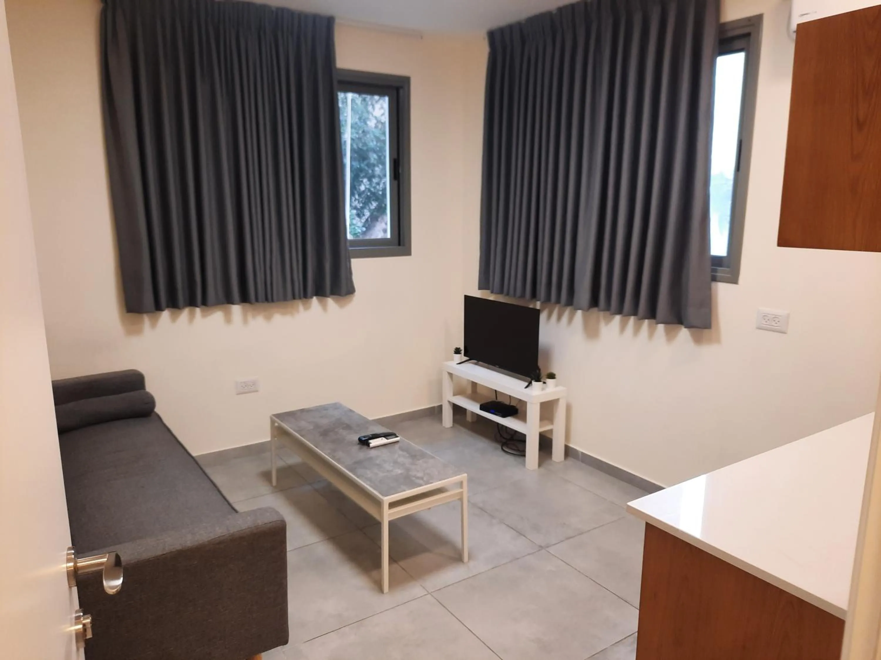 Dizengoff Inn Apartments